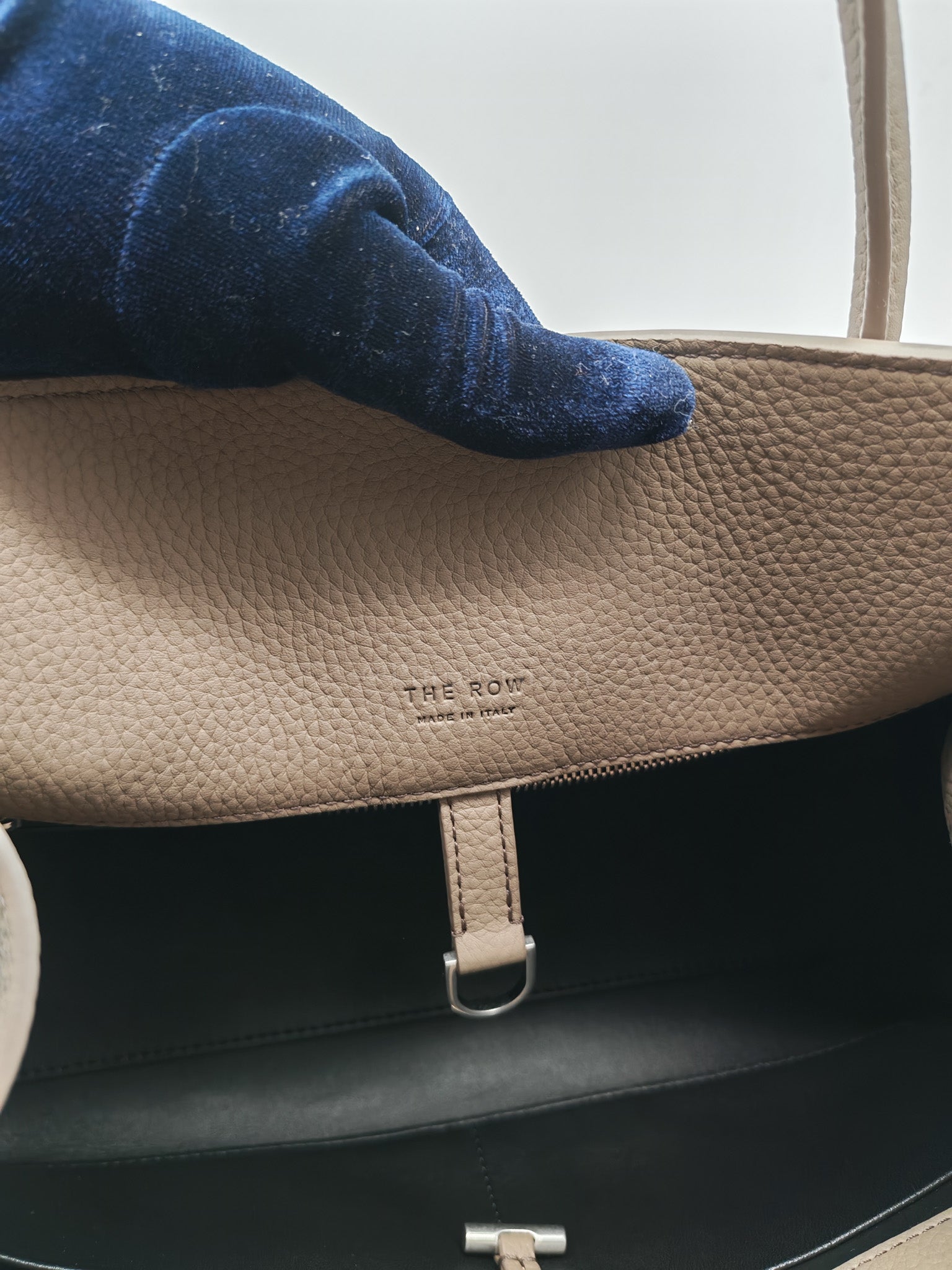 Margaux Shoulder 12 in Smoked Taupe Grained Calfskin Leather | Purse Maison Luxury Bags Shop