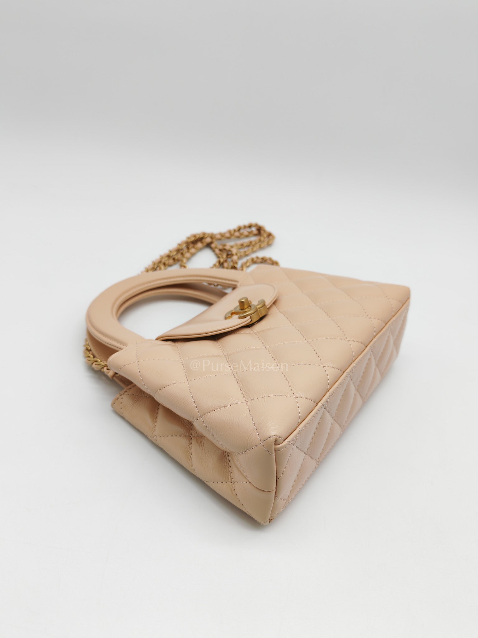 CC Kelly In Biege Shiny Calfskin Leather and Aged Gold Hardware (Microchip)