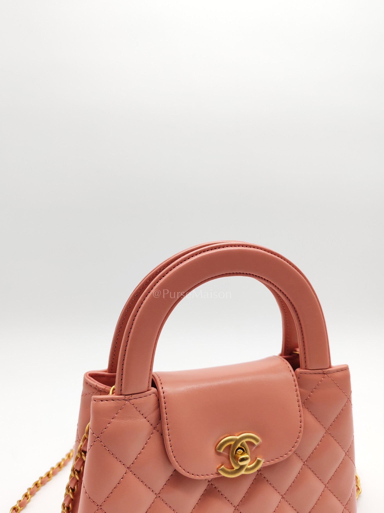 CC Kelly Small in Pink Shiny Calfskin Leather and Aged Gold Hardware (Microchip)