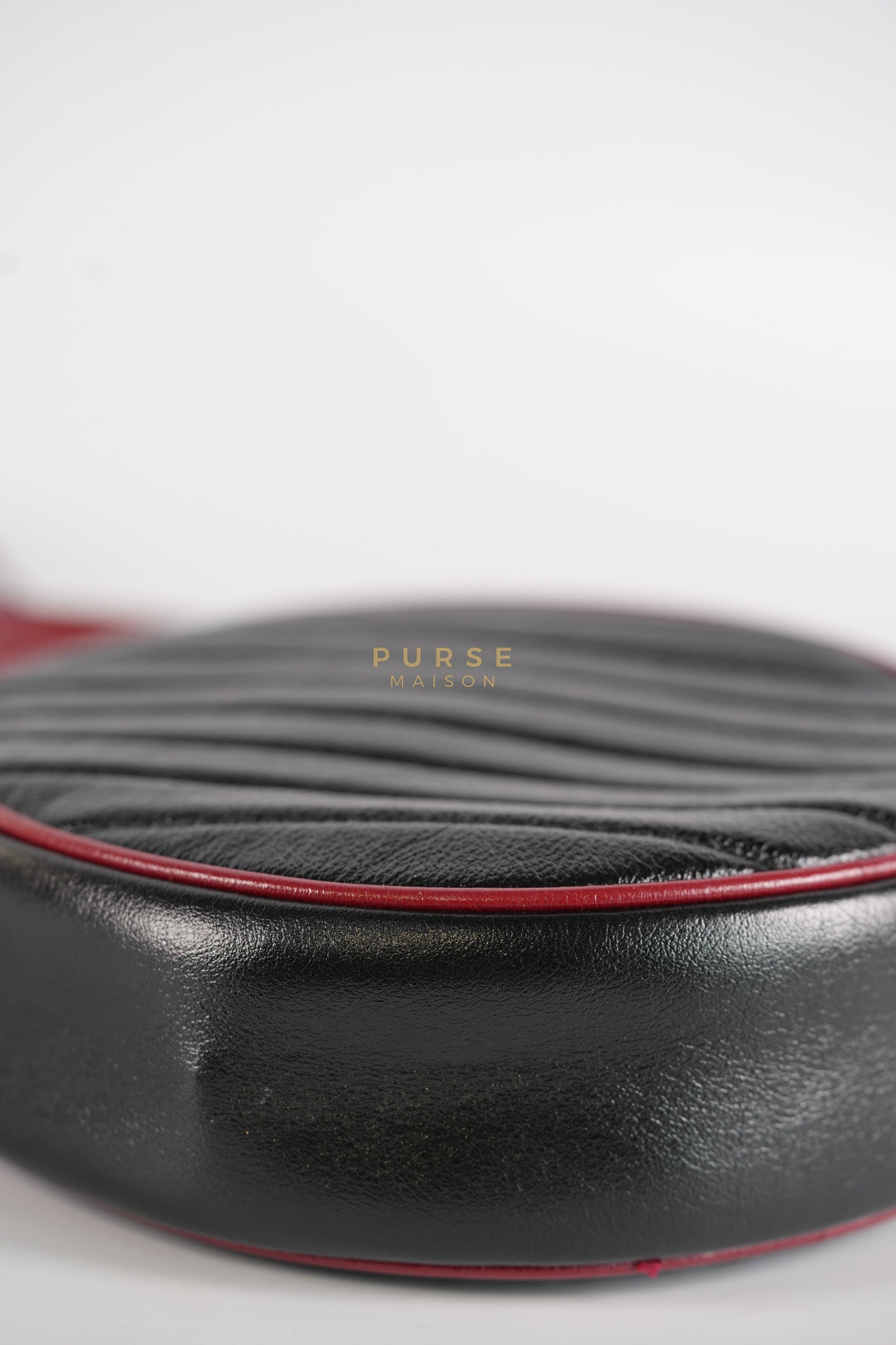 Marmont Black/Red Torchon Round Chain Bag | Purse Maison Luxury Bags Shop