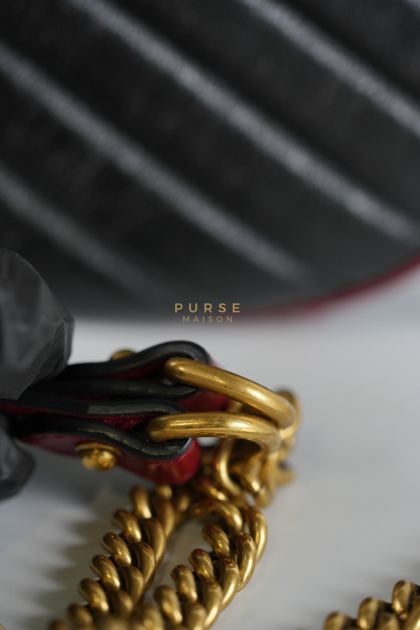 Marmont Black/Red Torchon Round Chain Bag | Purse Maison Luxury Bags Shop