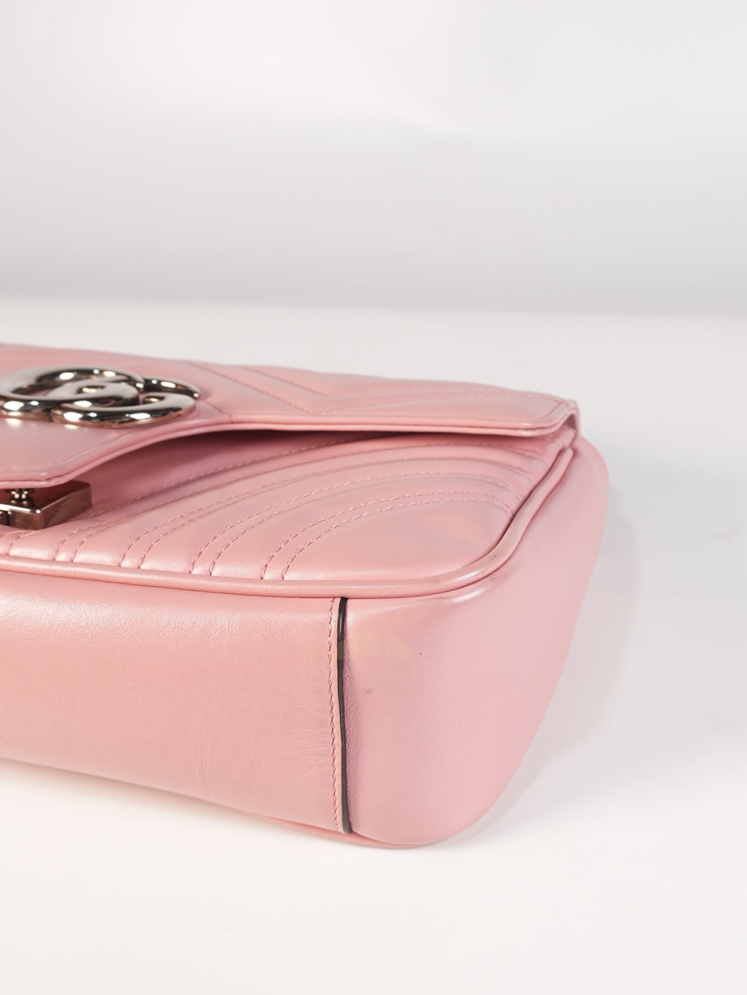 Marmont Small in Pink Matelasse Leather and Silver Hardware Crossbody Bag | Purse Maison Luxury Bags Shop
