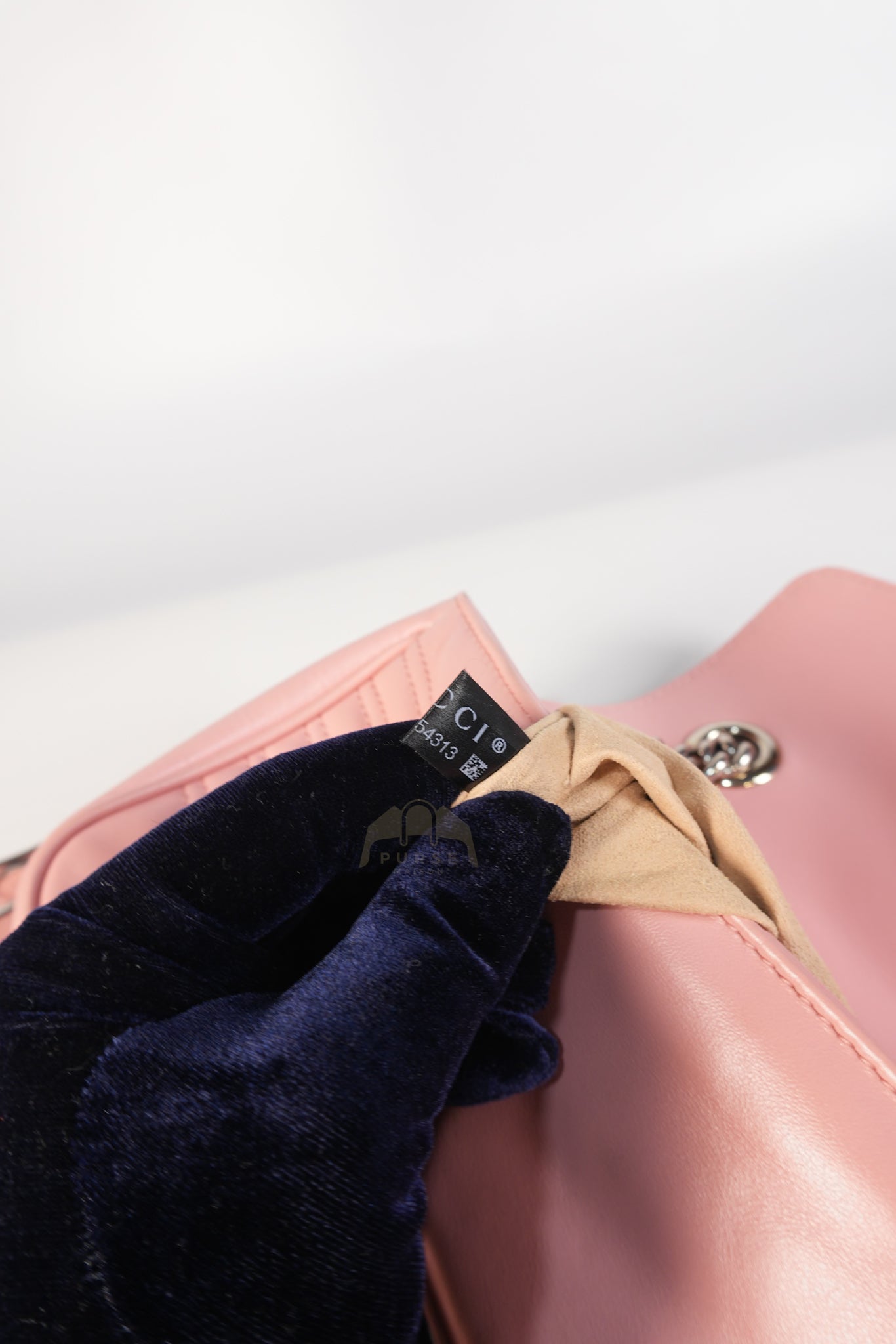 Marmont Small in Pink Matelasse Leather and Silver Hardware Crossbody Bag | Purse Maison Luxury Bags Shop