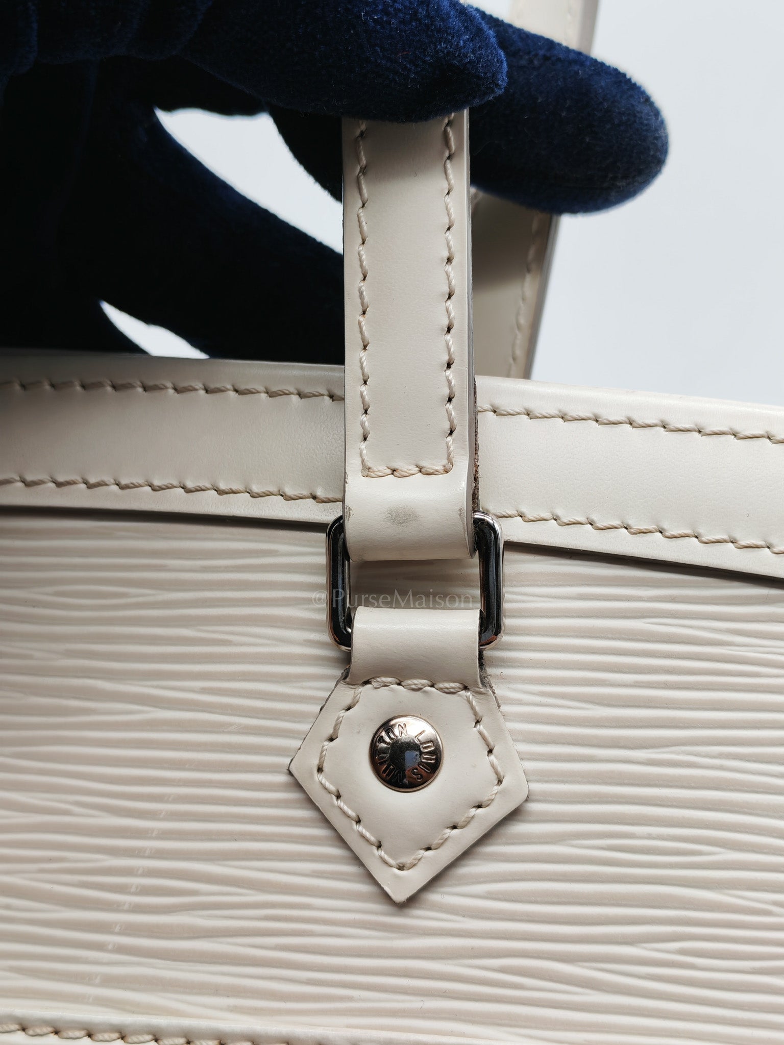 Medeleine GM Bag in White Epi Leather & Silver Hardware (Datecode: AR1099) | Purse Maison Luxury Bags Shop