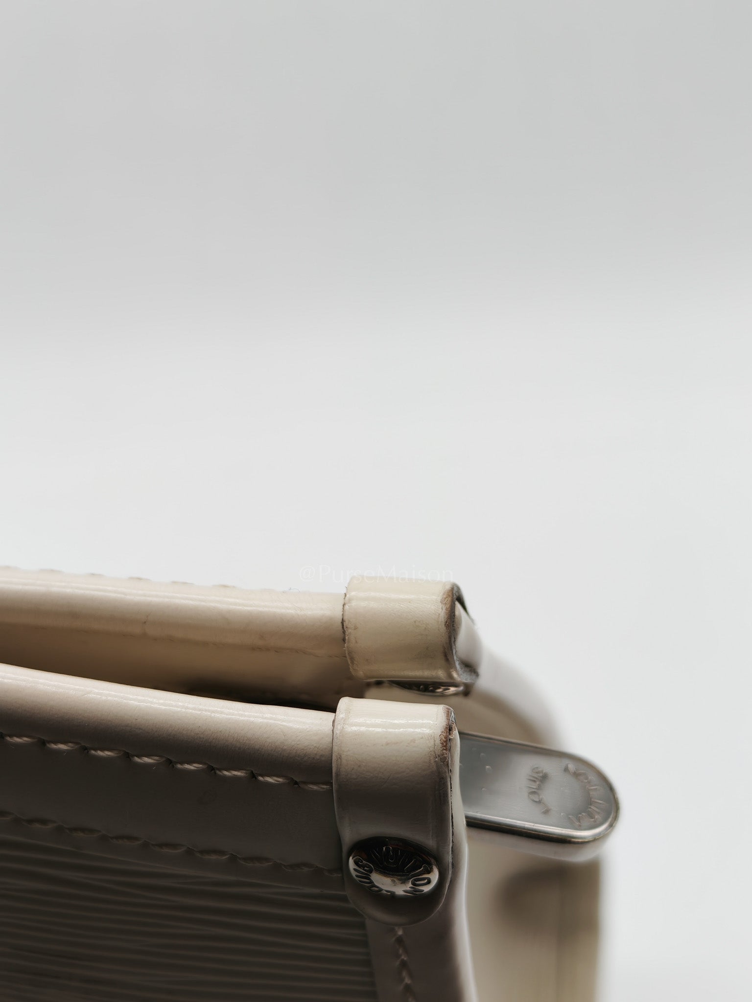 Medeleine GM Bag in White Epi Leather & Silver Hardware (Datecode: AR1099) | Purse Maison Luxury Bags Shop