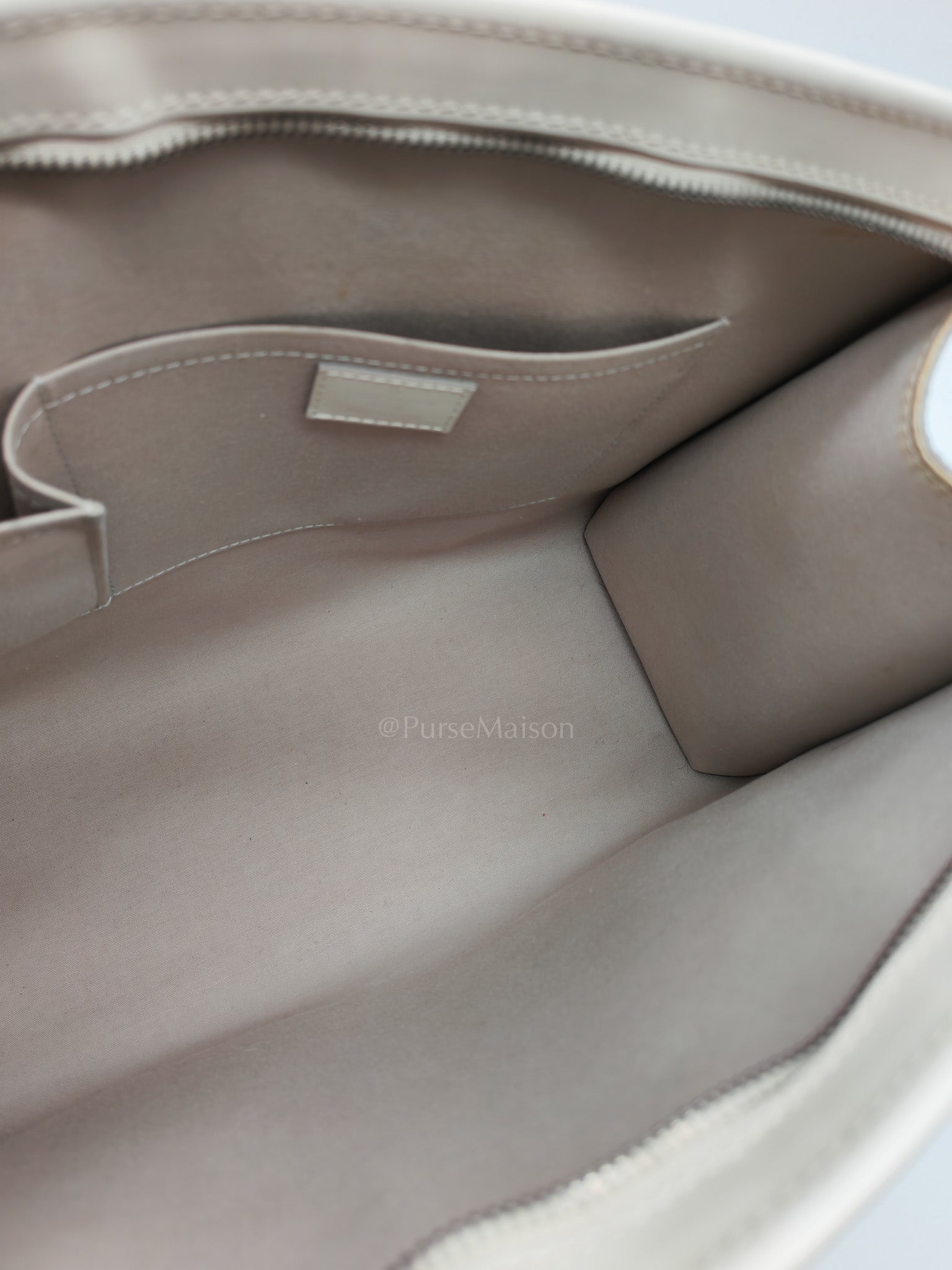Medeleine GM Bag in White Epi Leather & Silver Hardware (Datecode: AR1099) | Purse Maison Luxury Bags Shop