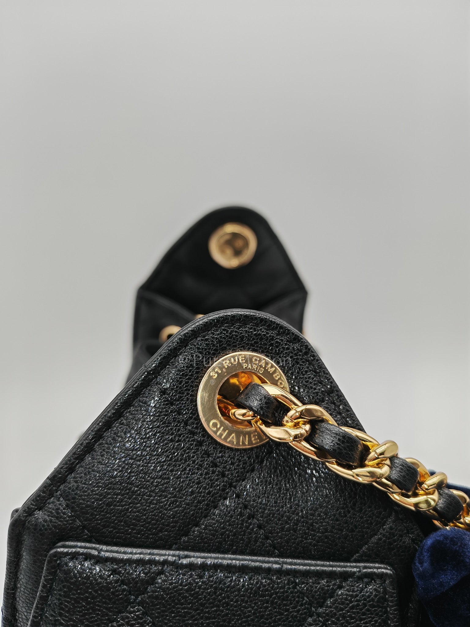 25 Mini in Black Grained Calfskin Leather & Gold Hardware Microchip