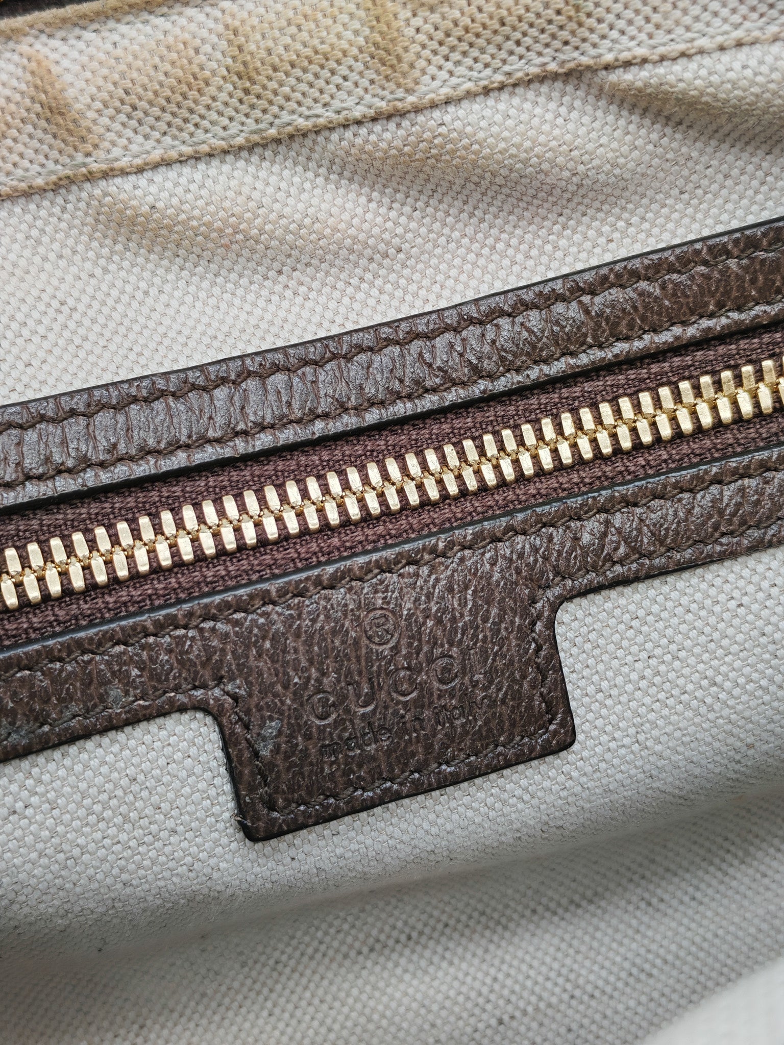 Messenger Bag in Ebony Jumbo GG Canvas | Purse Maison Luxury Bags Shop