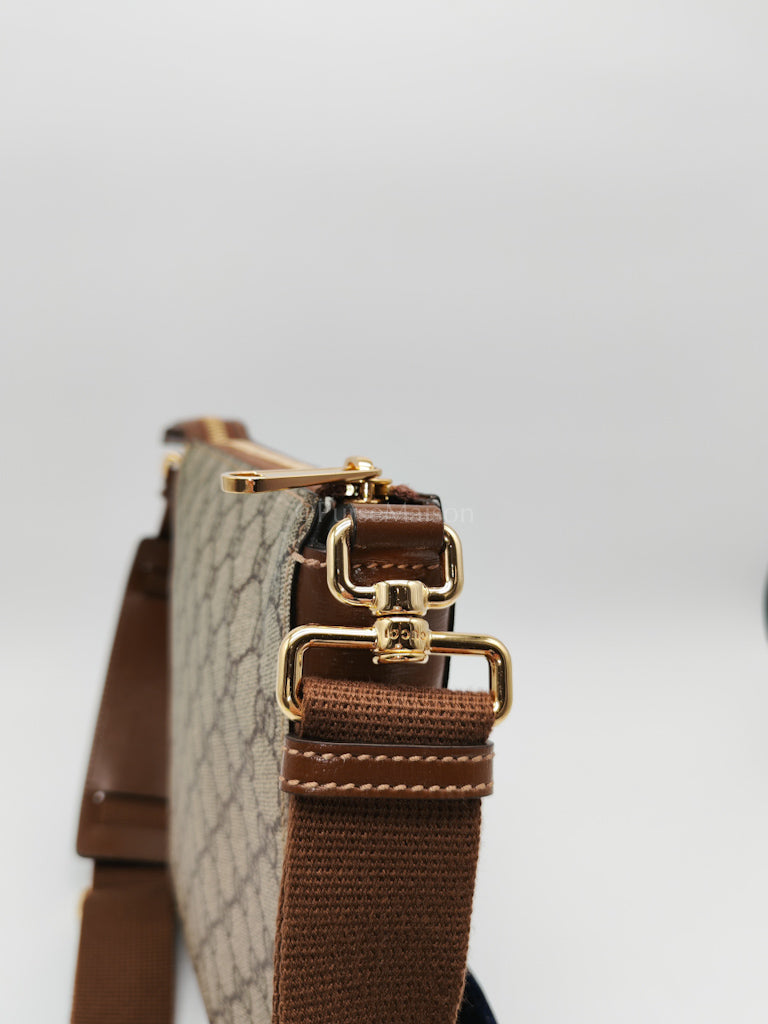 Messenger Bag Vintage in GG Supreme Canvas & Interlocking G Patch | Purse Maison Luxury Bags Shop