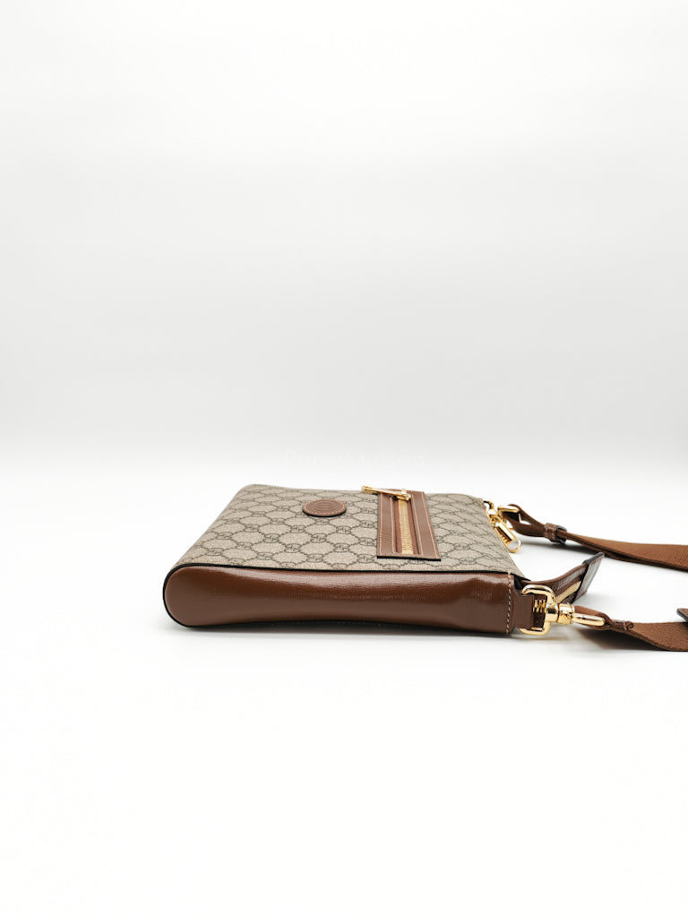 Messenger Bag Vintage in GG Supreme Canvas & Interlocking G Patch | Purse Maison Luxury Bags Shop