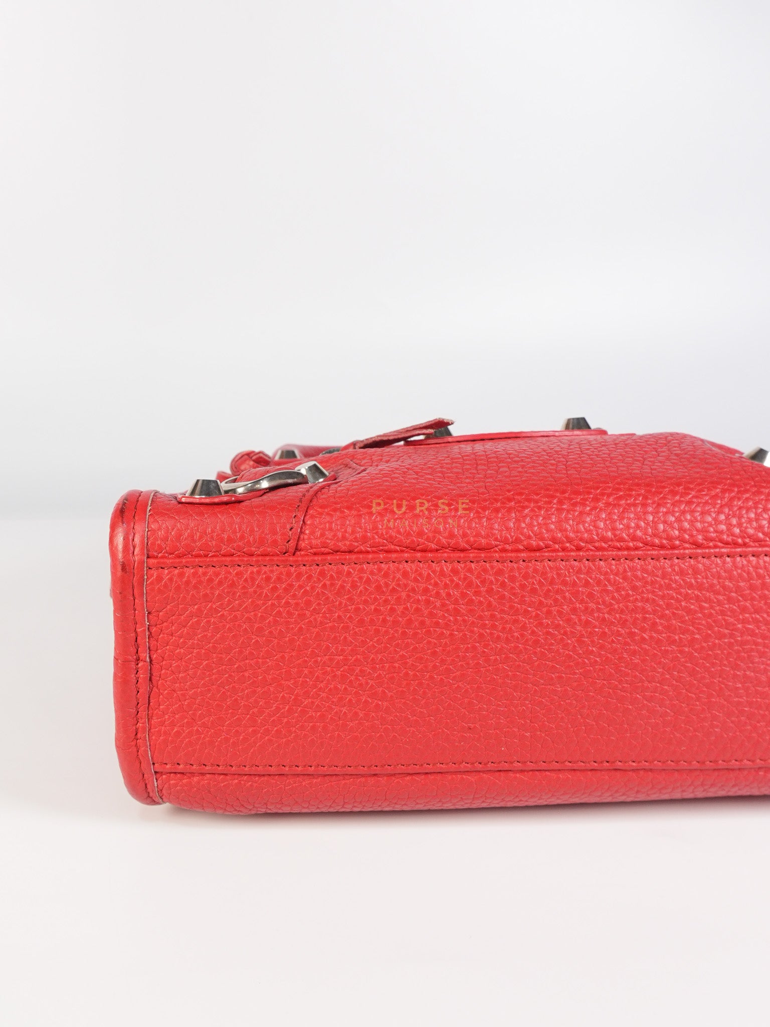 Metallic City Small in Red Pebbled Calfskin Leather | Purse Maison Luxury Bags Shop