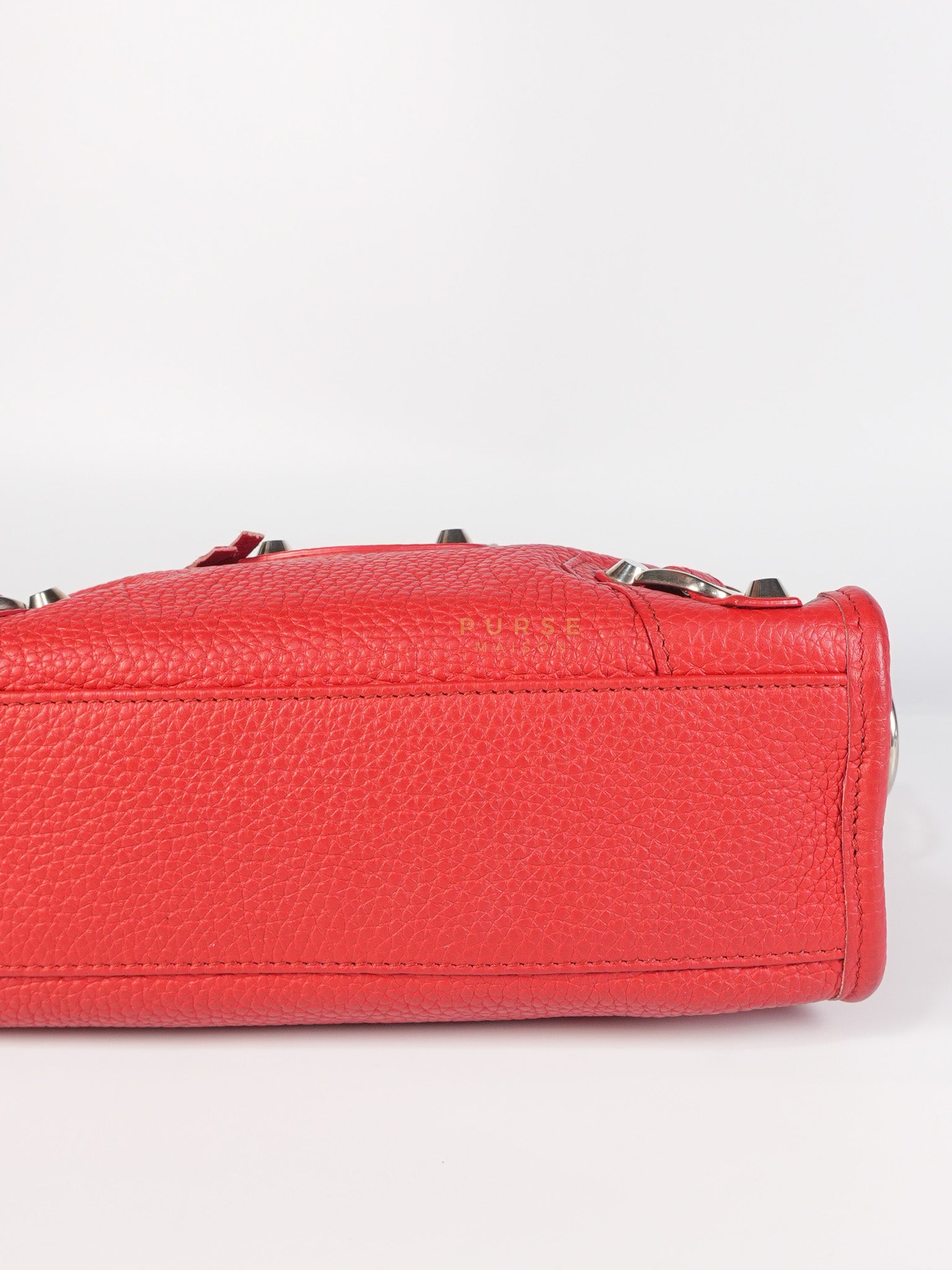 Metallic City Small in Red Pebbled Calfskin Leather | Purse Maison Luxury Bags Shop