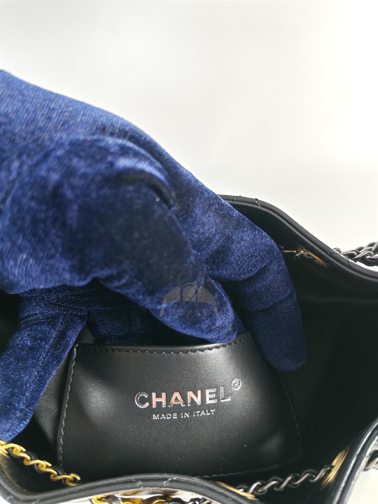 Mini 25 in Black Shiny Calfskin Leather Mix Hardware (Microchip) | Purse Maison Luxury Bags Shop