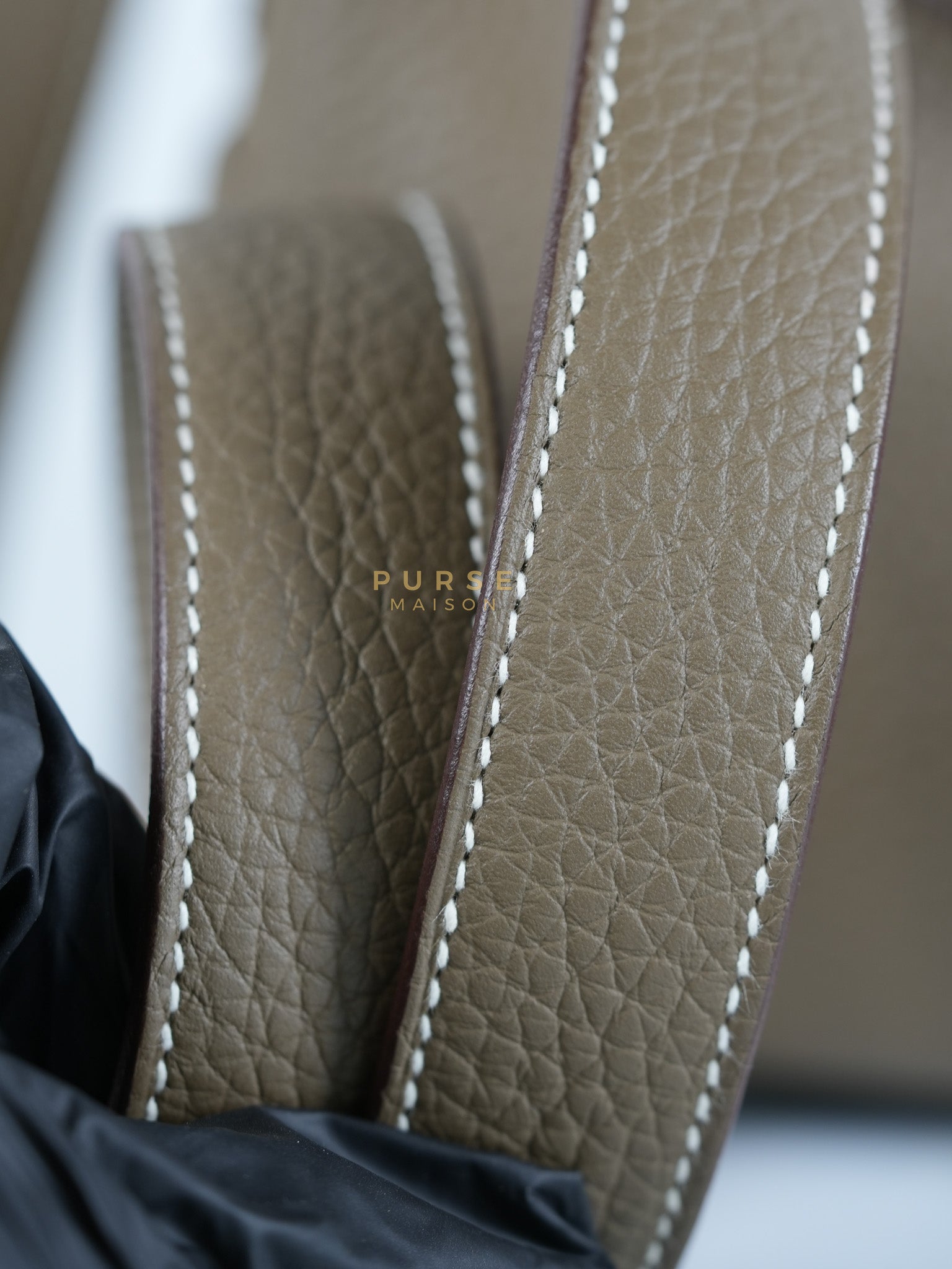 Mini Lindy 19 in Etoupe Clemence Leather & Gold Hardware Stamp U (2022) | Purse Maison Luxury Bags Shop