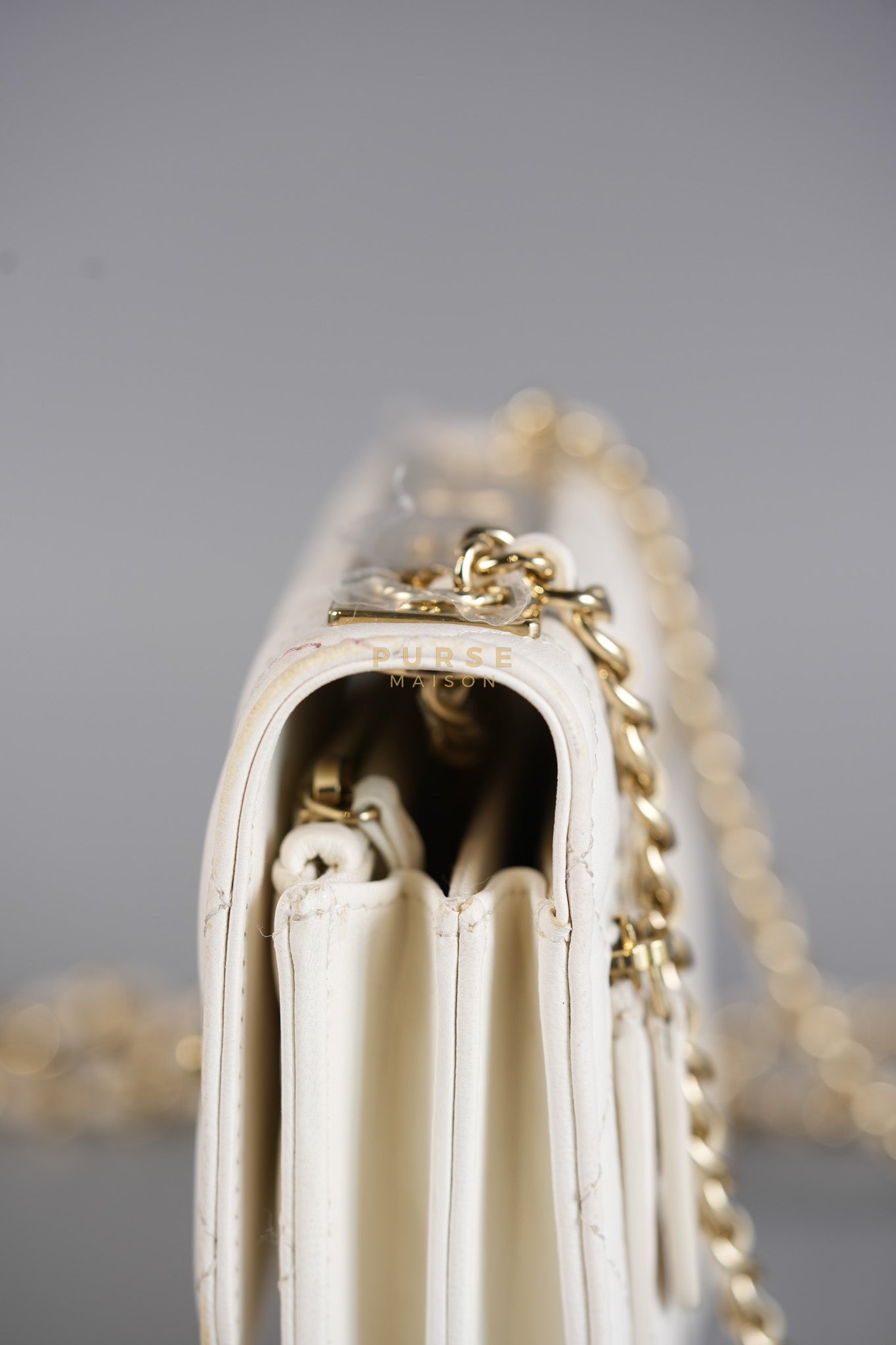 Mini Trendy CC Wallet on Chain in White Lambskin Leather and Light Gold Hardware (Microchip) | Purse Maison Luxury Bags Shop