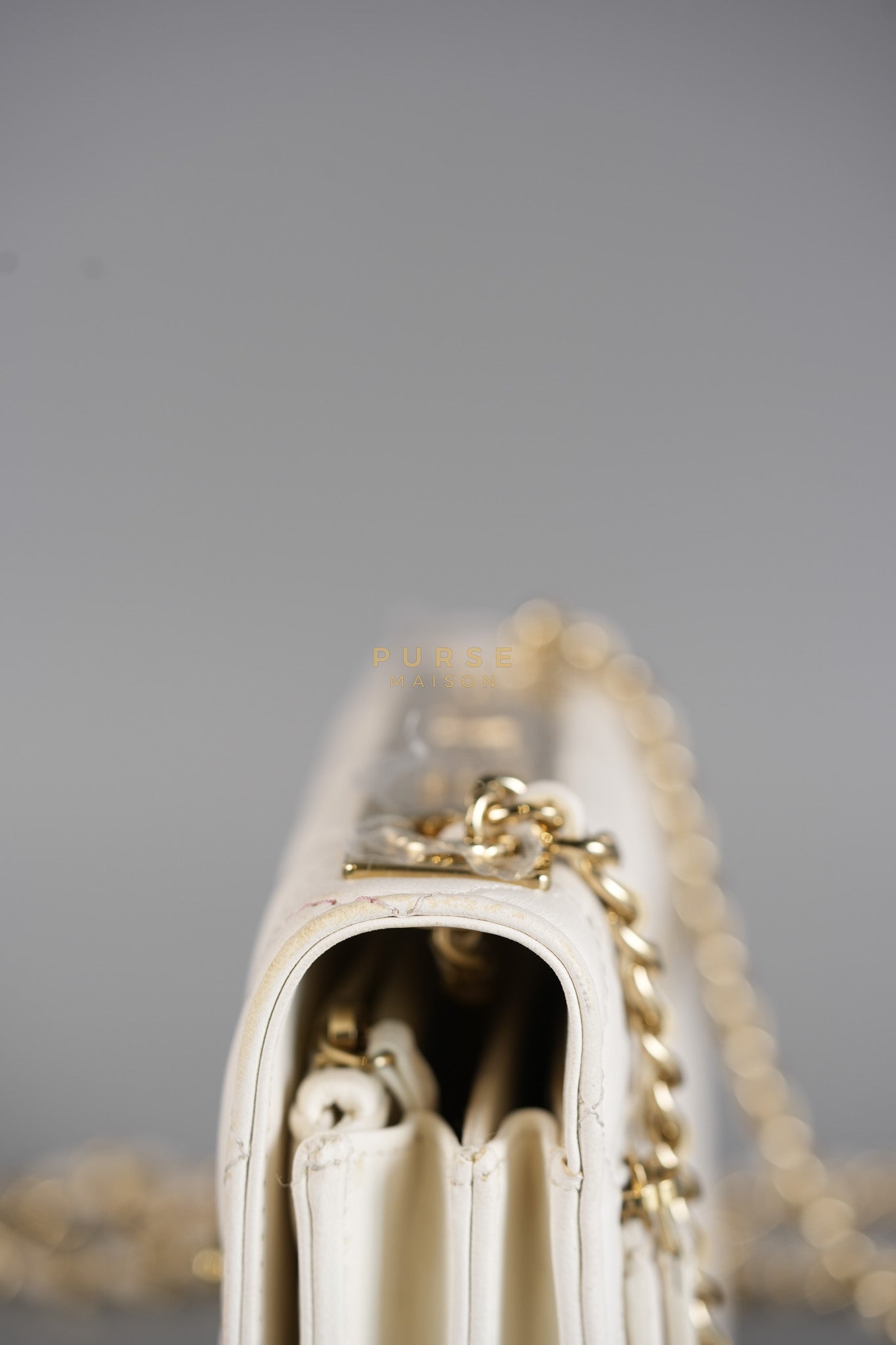 Mini Trendy CC Wallet on Chain in White Lambskin Leather and Light Gold Hardware (Microchip) | Purse Maison Luxury Bags Shop