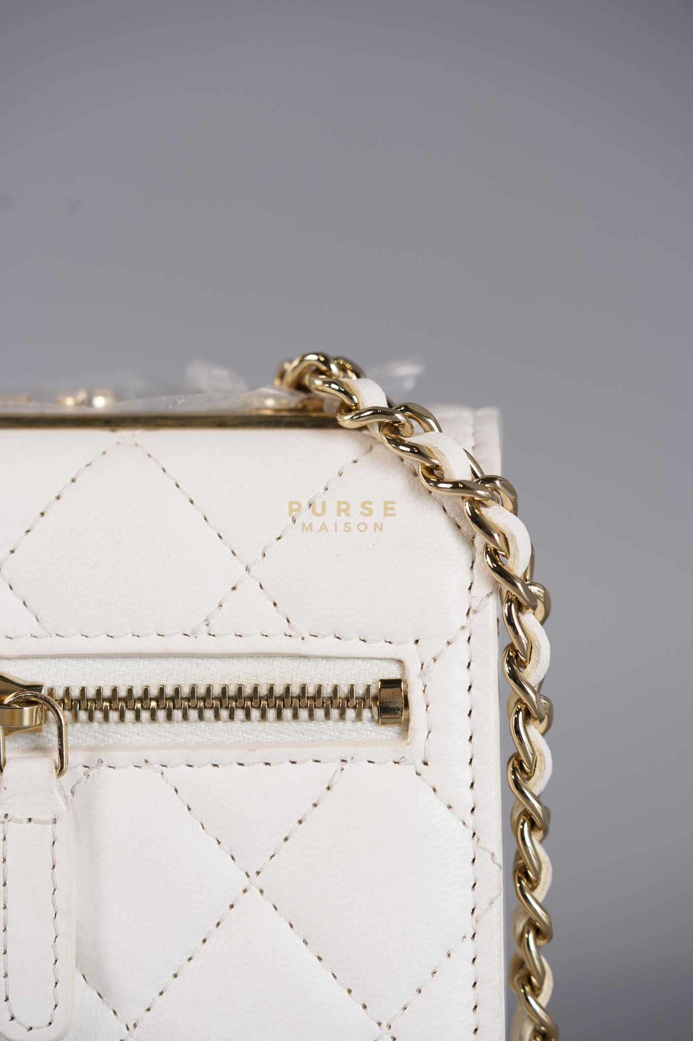 Mini Trendy CC Wallet on Chain in White Lambskin Leather and Light Gold Hardware (Microchip) | Purse Maison Luxury Bags Shop