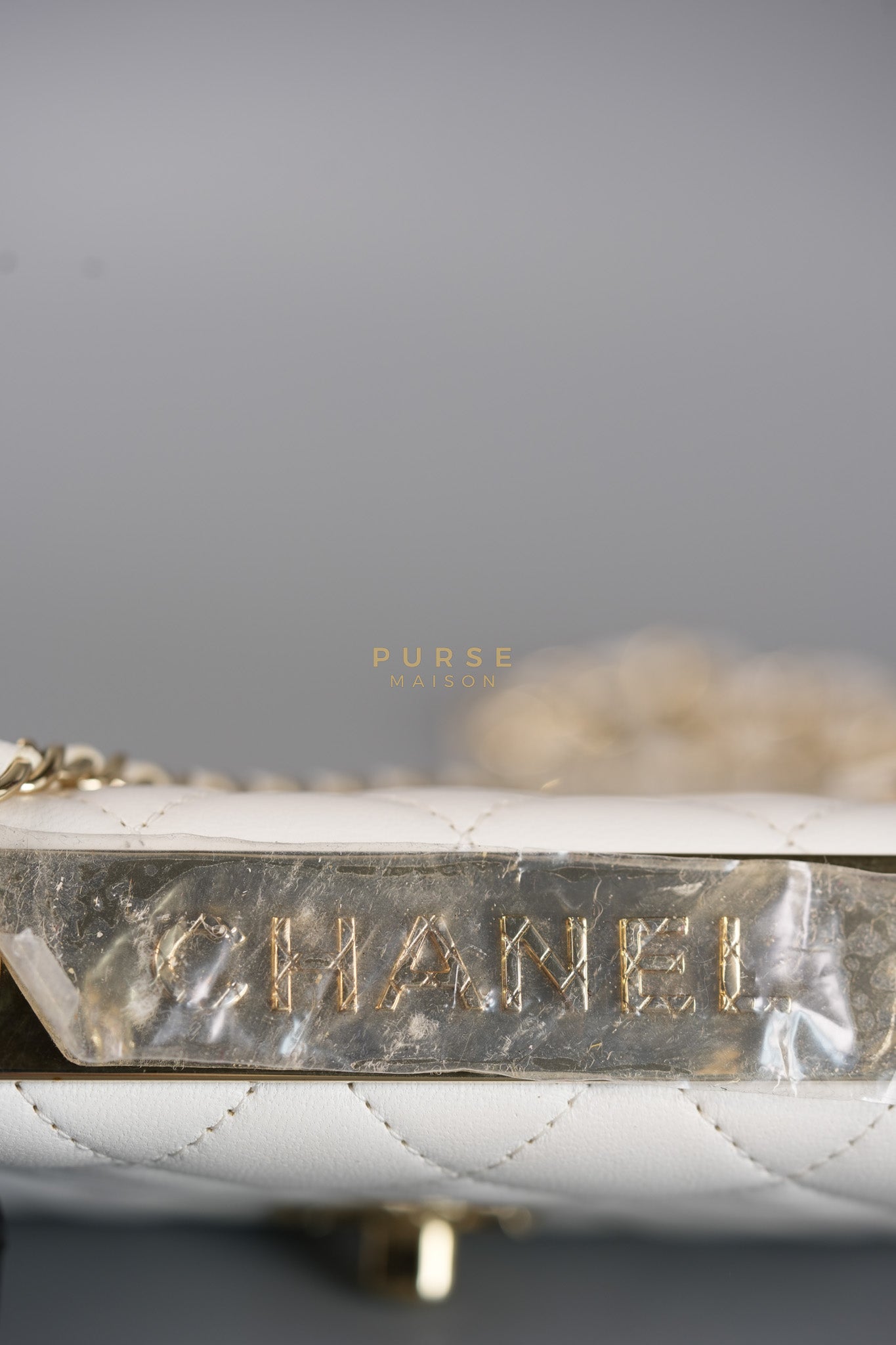 Mini Trendy CC Wallet on Chain in White Lambskin Leather and Light Gold Hardware (Microchip) | Purse Maison Luxury Bags Shop