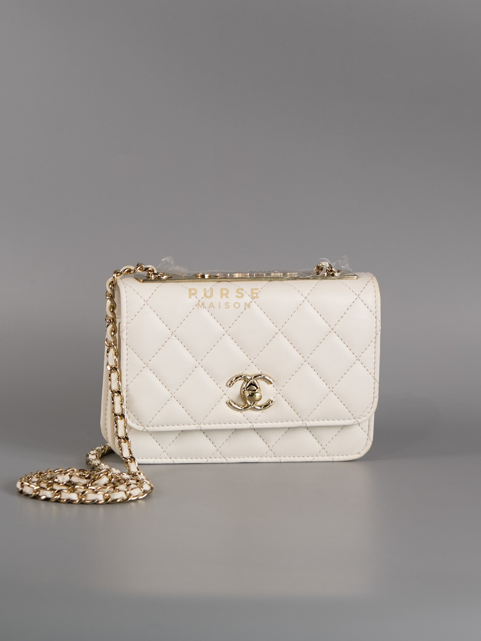 Mini Trendy CC Wallet on Chain in White Lambskin Leather and Light Gold Hardware (Microchip) | Purse Maison Luxury Bags Shop