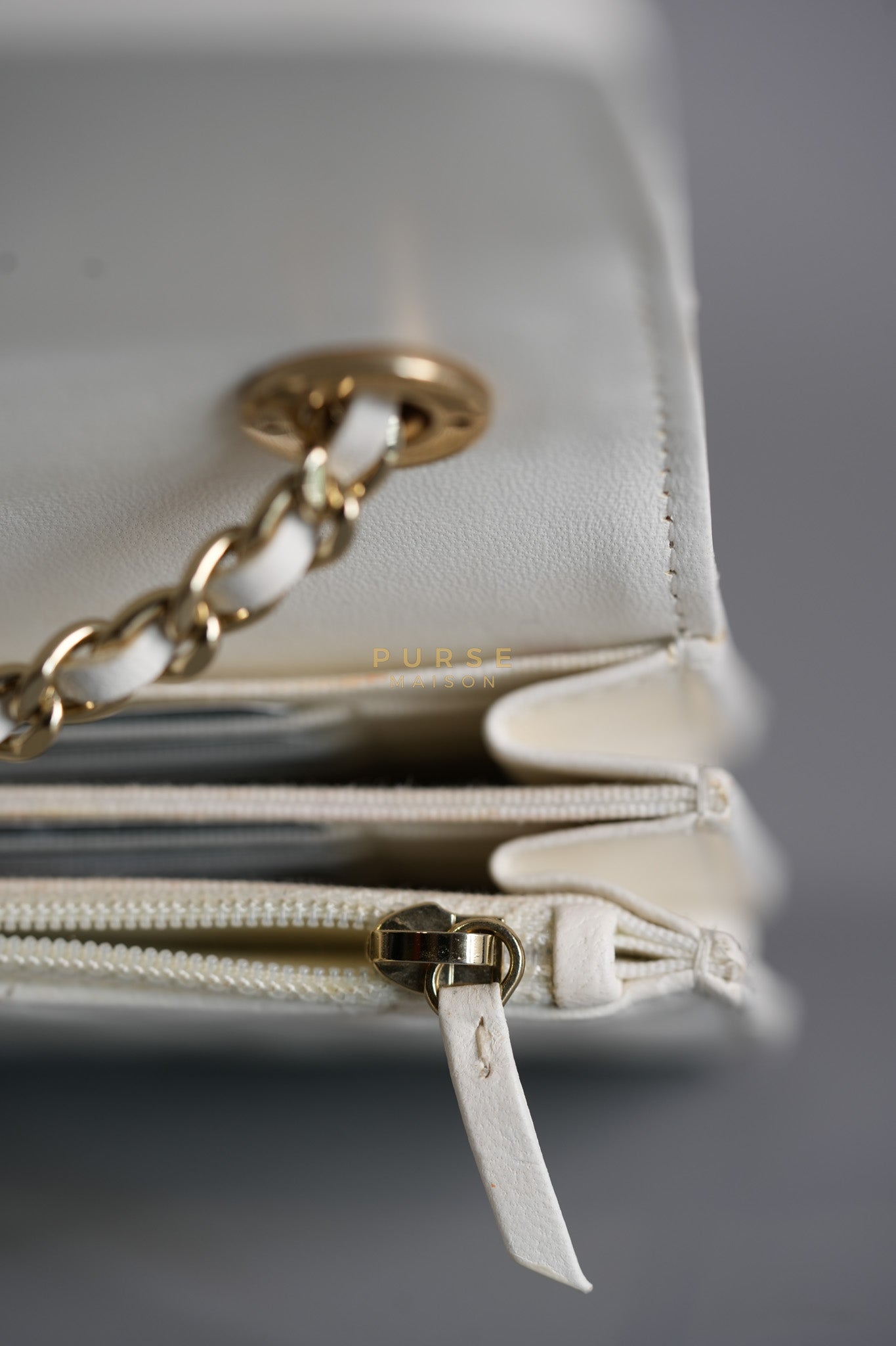 Mini Trendy CC Wallet on Chain in White Lambskin Leather and Light Gold Hardware (Microchip) | Purse Maison Luxury Bags Shop