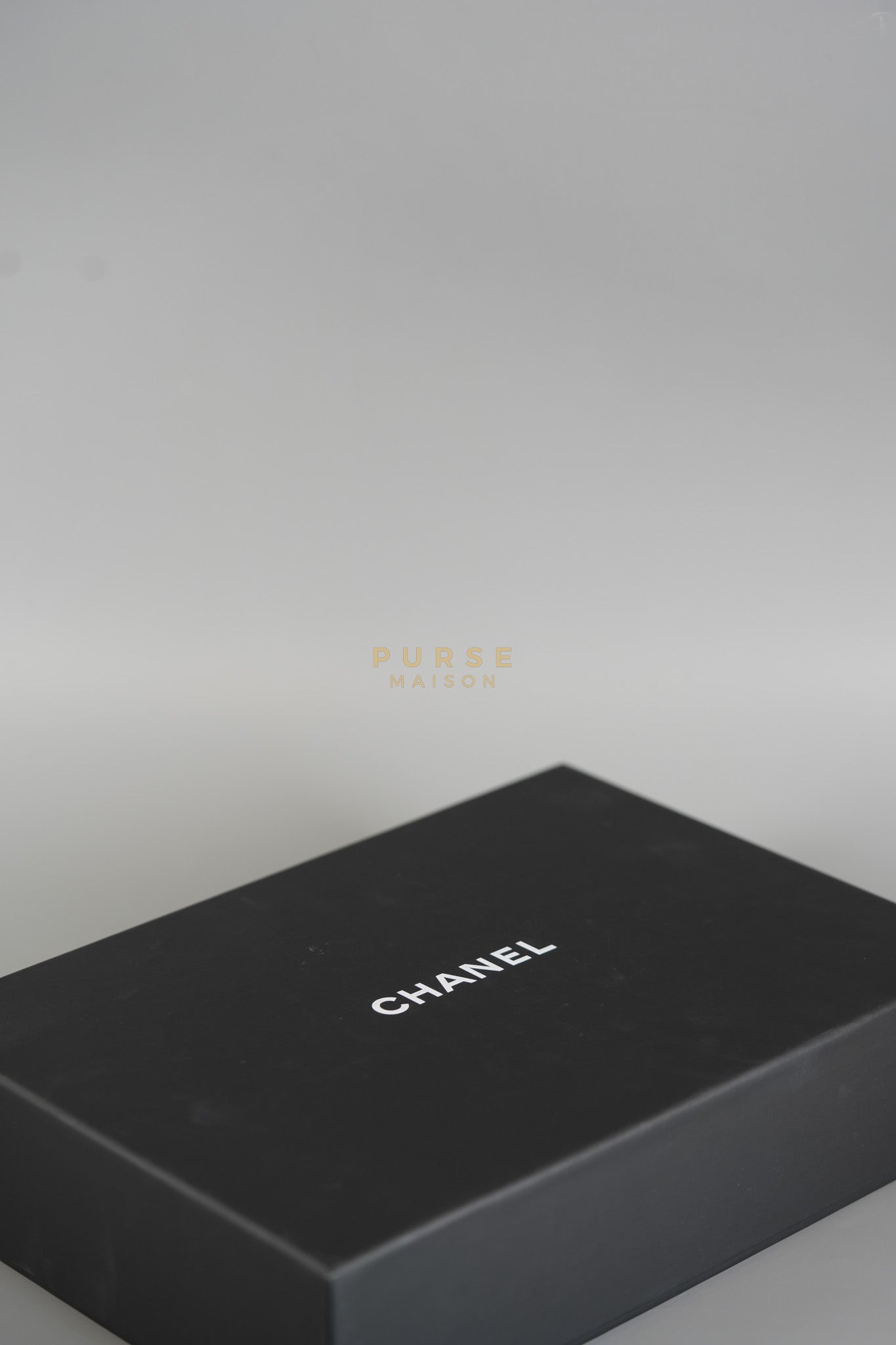 Mini Trendy CC Wallet on Chain in White Lambskin Leather and Light Gold Hardware (Microchip) | Purse Maison Luxury Bags Shop