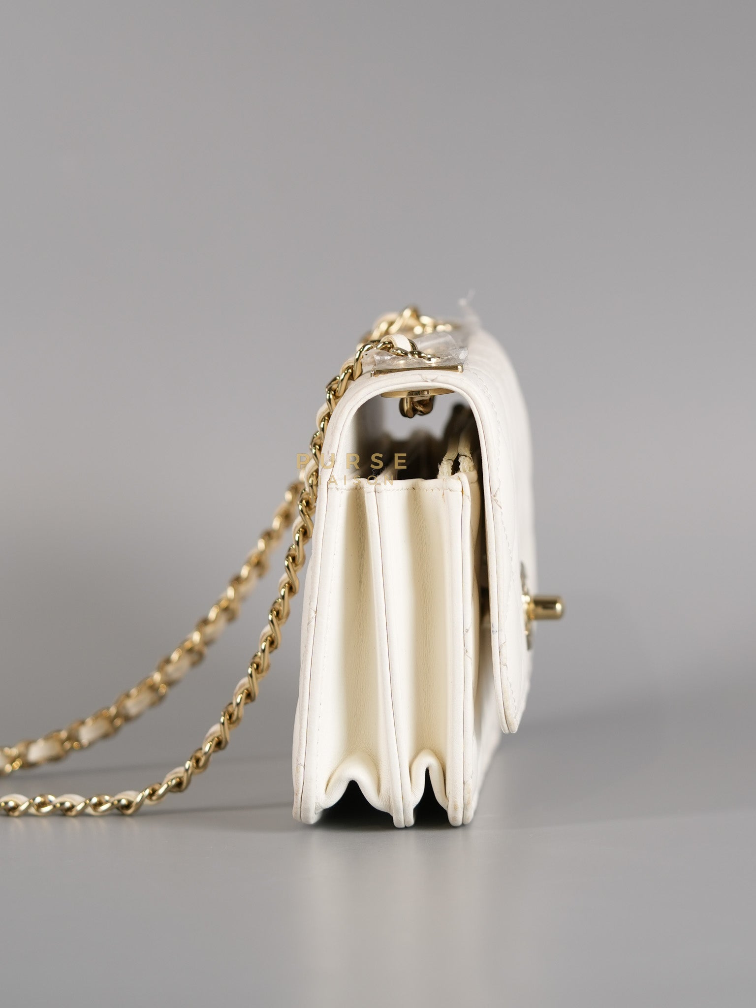 Mini Trendy CC Wallet on Chain in White Lambskin Leather and Light Gold Hardware (Microchip) | Purse Maison Luxury Bags Shop