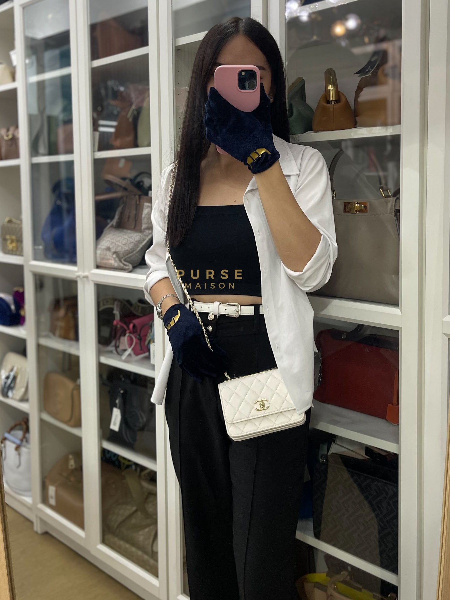 Mini Trendy CC Wallet on Chain in White Lambskin Leather and Light Gold Hardware (Microchip) | Purse Maison Luxury Bags Shop