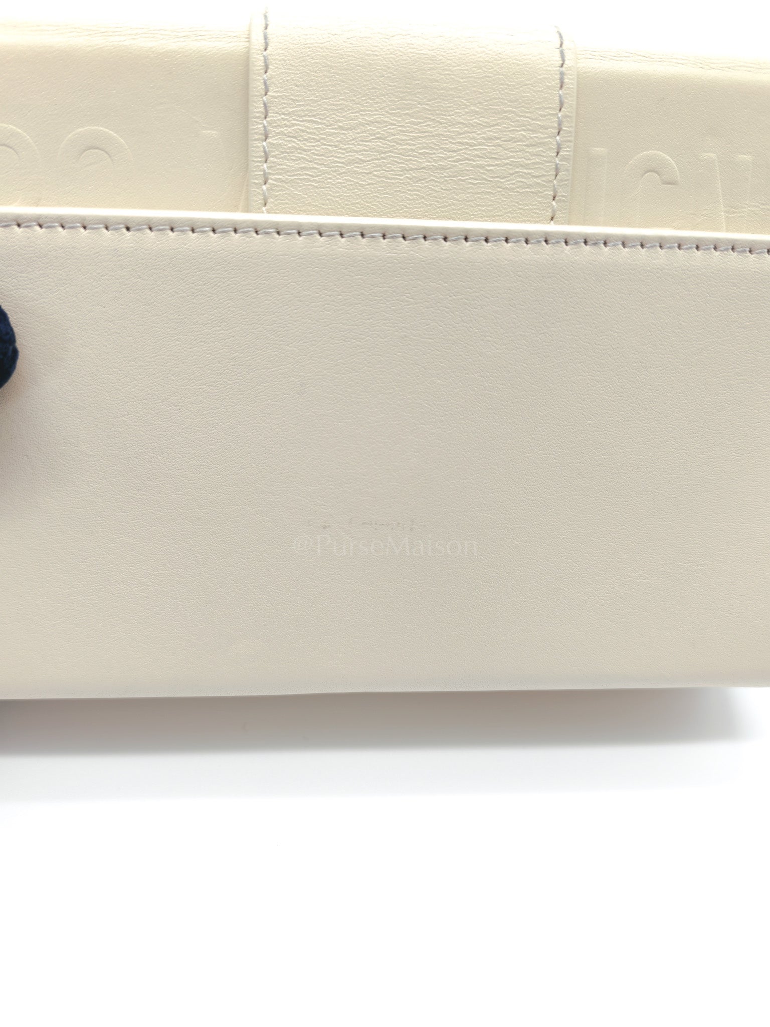 Montaigne Box Bag in Off-White Lambskin Leather and Gold Hardware Shoulder Bag | Purse Maison Luxury Bags Shop