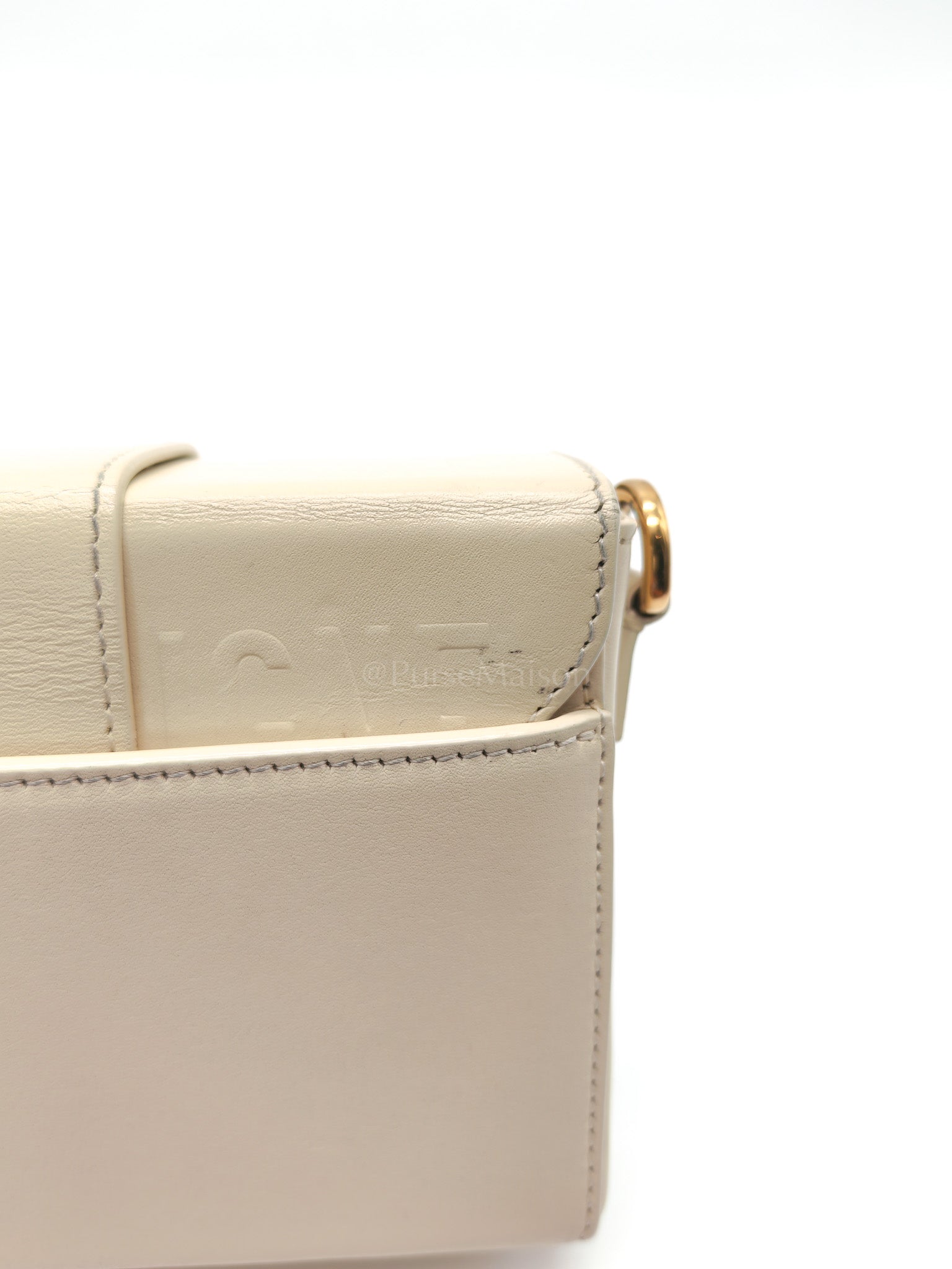 Montaigne Box Bag in Off-White Lambskin Leather and Gold Hardware Shoulder Bag | Purse Maison Luxury Bags Shop