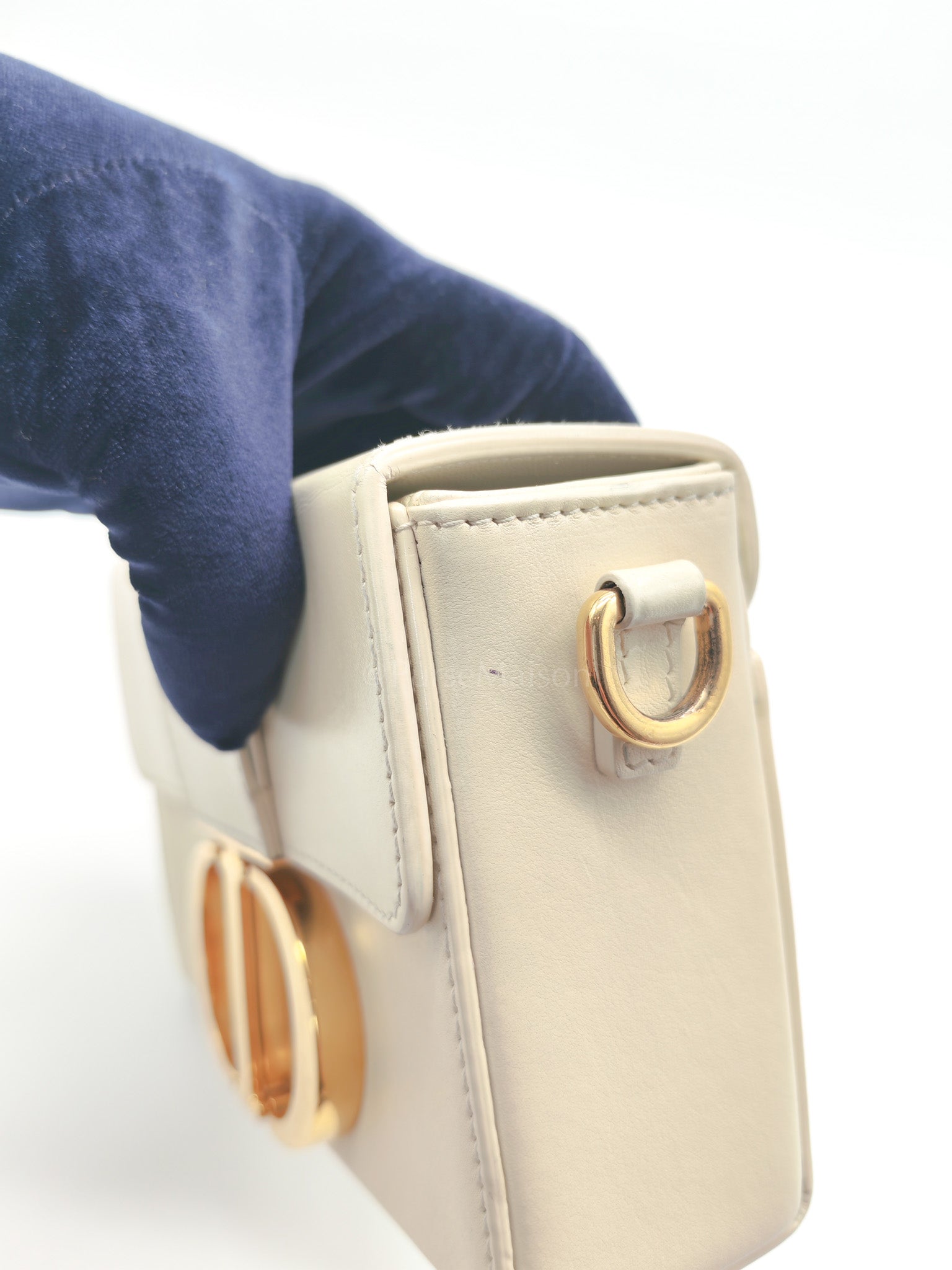 Montaigne Box Bag in Off-White Lambskin Leather and Gold Hardware Shoulder Bag | Purse Maison Luxury Bags Shop