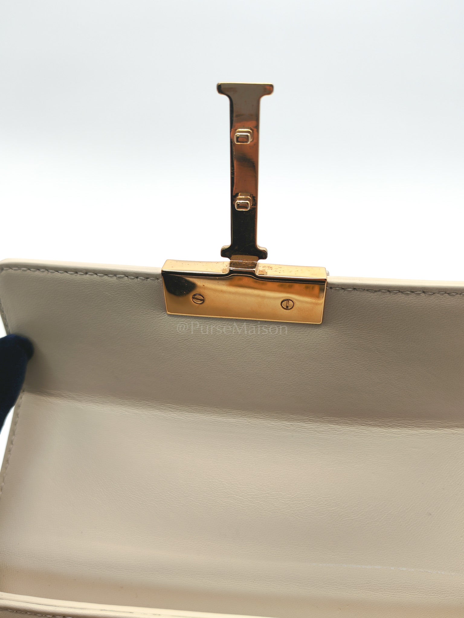 Montaigne Box Bag in Off-White Lambskin Leather and Gold Hardware Shoulder Bag | Purse Maison Luxury Bags Shop