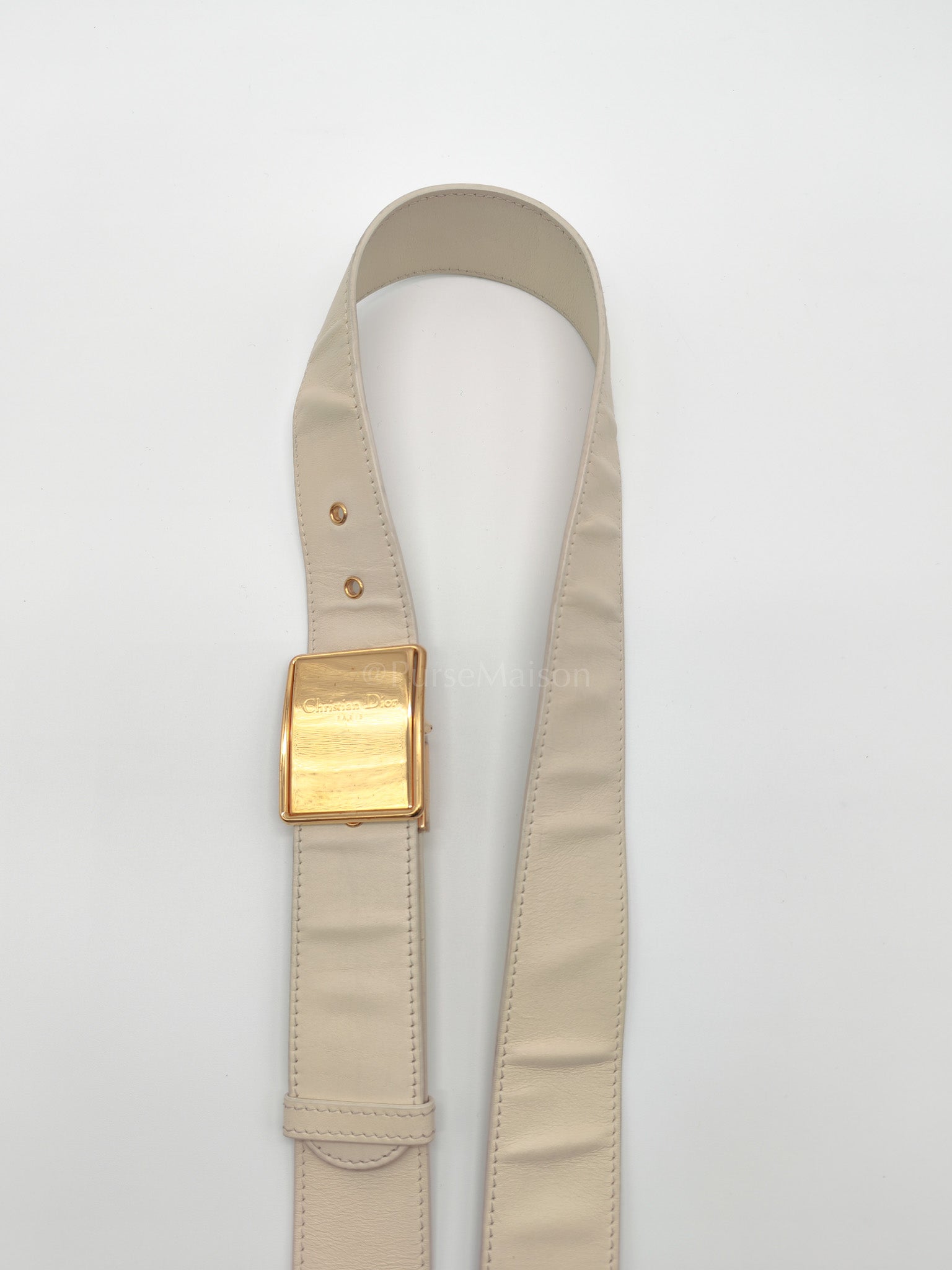 Montaigne Box Bag in Off-White Lambskin Leather and Gold Hardware Shoulder Bag | Purse Maison Luxury Bags Shop