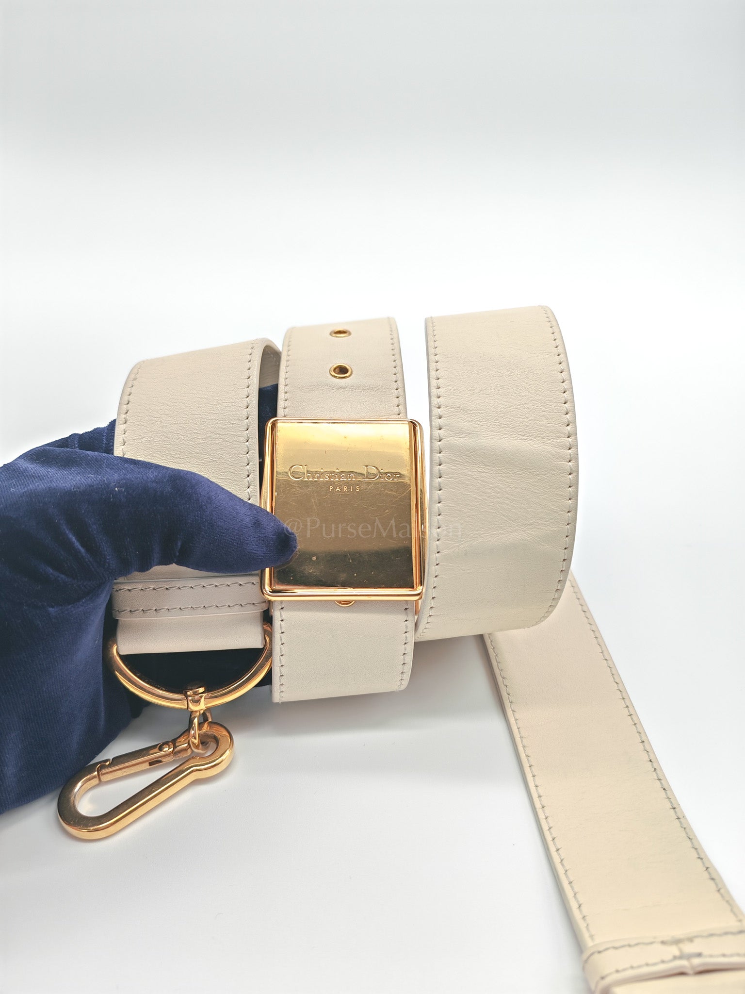 Montaigne Box Bag in Off-White Lambskin Leather and Gold Hardware Shoulder Bag | Purse Maison Luxury Bags Shop