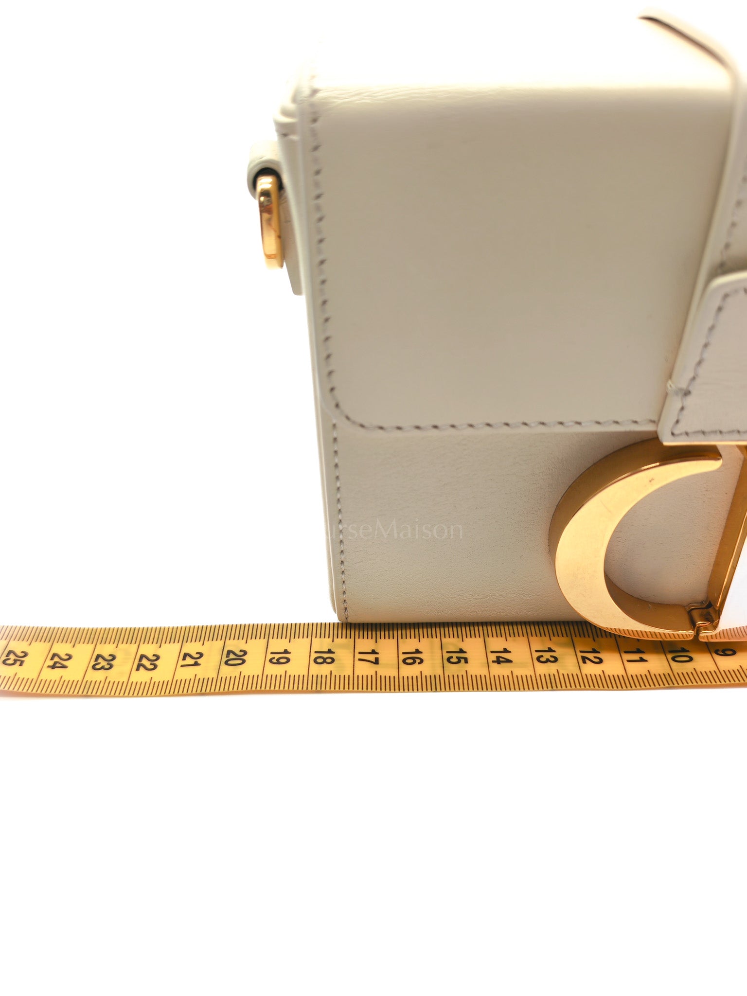 Montaigne Box Bag in Off-White Lambskin Leather and Gold Hardware Shoulder Bag | Purse Maison Luxury Bags Shop