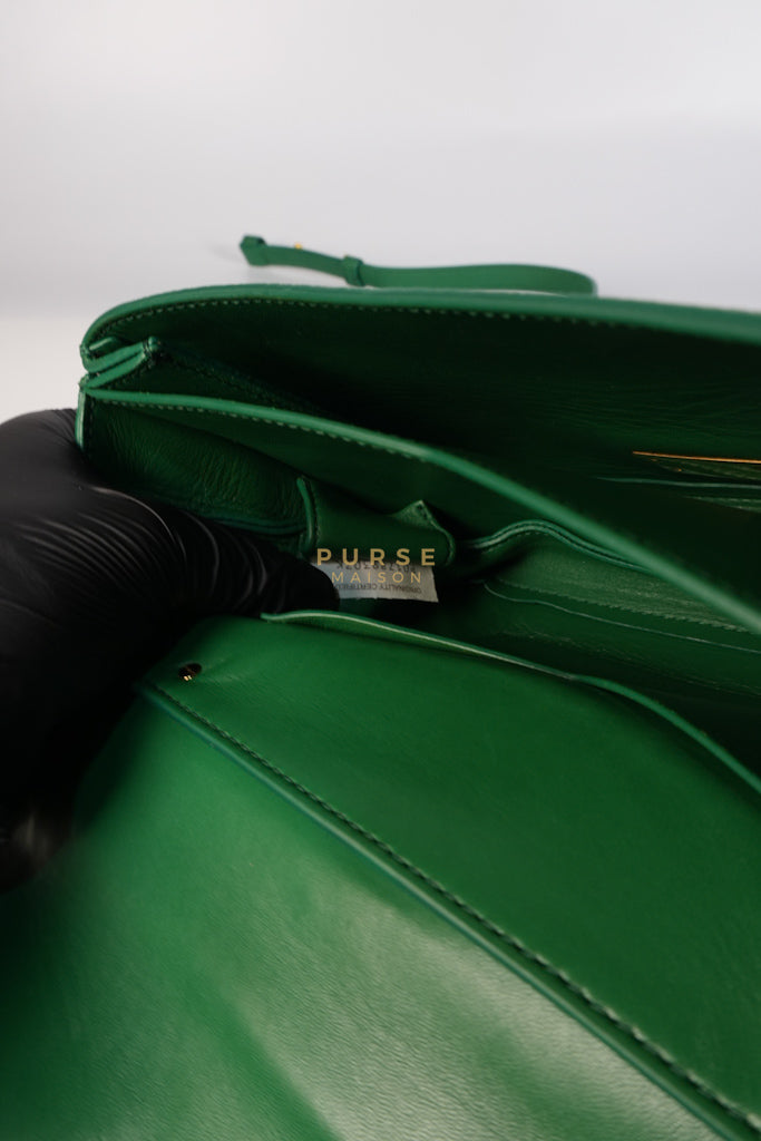 Mount Envelope Small Green in Grained Calfskin Leather Bag | Purse Maison Luxury Bags Shop