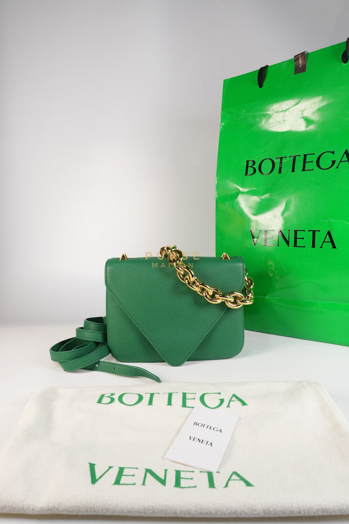 Mount Envelope Small Green in Grained Calfskin Leather Bag | Purse Maison Luxury Bags Shop