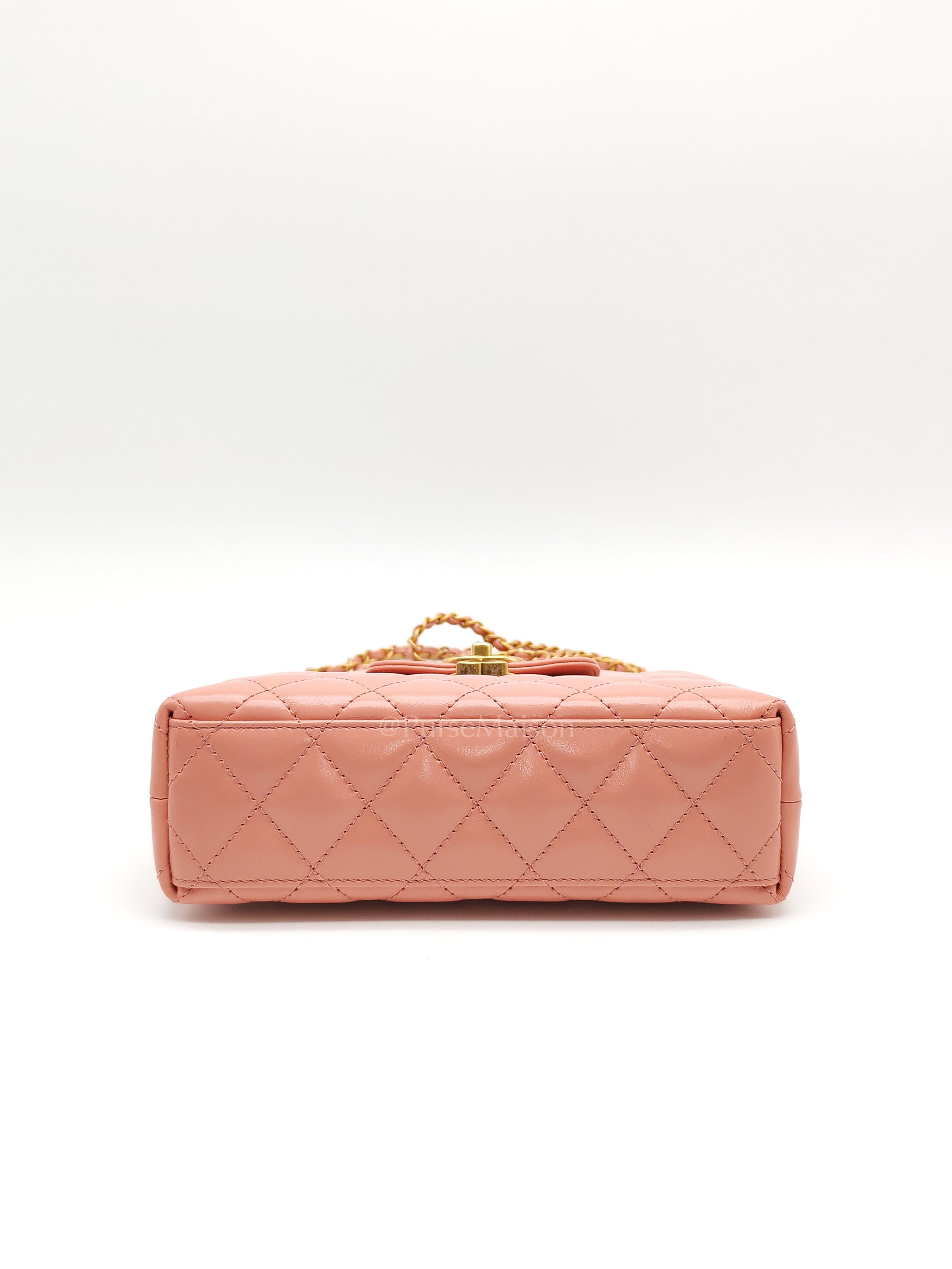 CC Kelly Small in Pink Shiny Calfskin Leather and Aged Gold Hardware (Microchip)