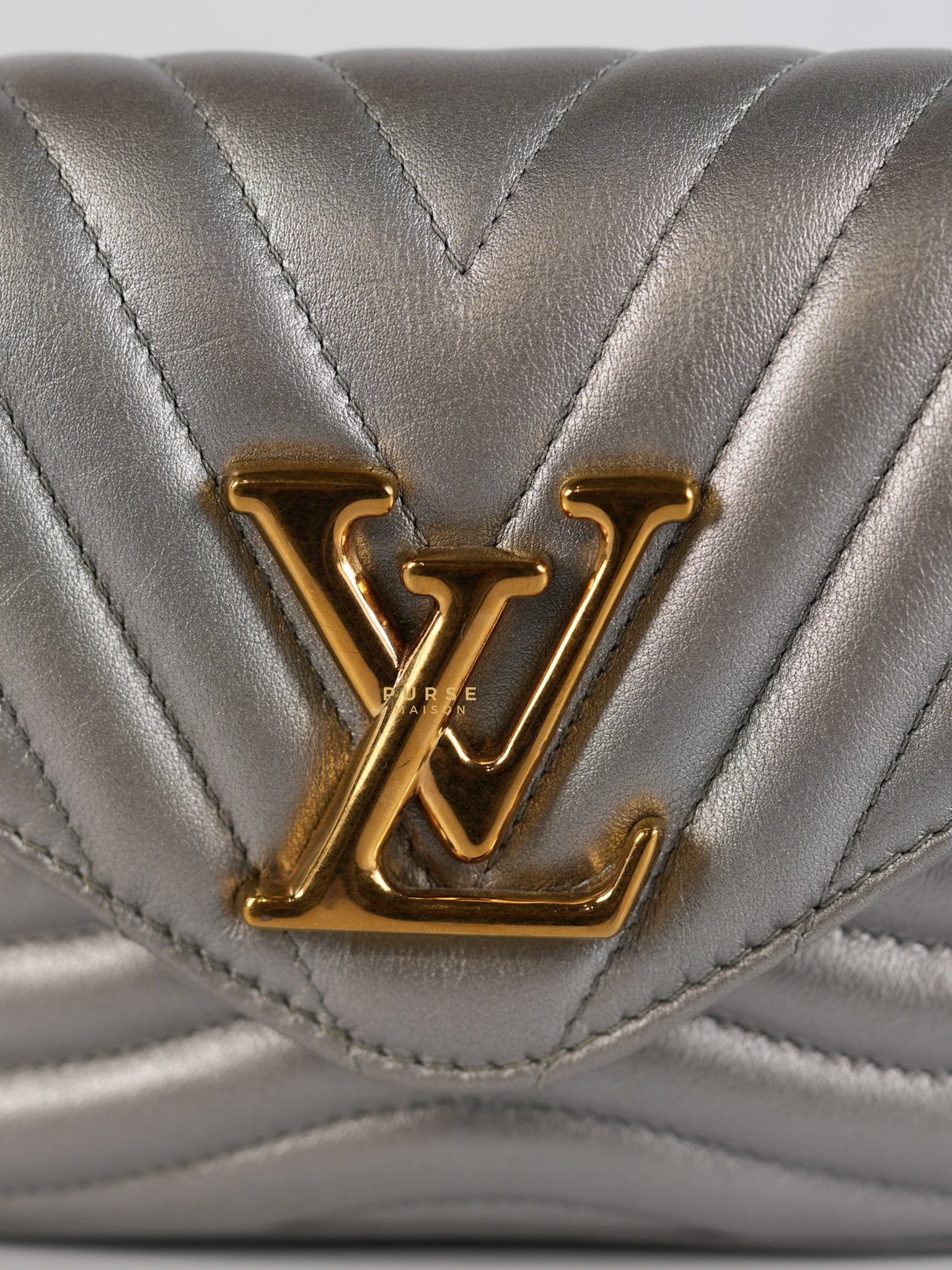 Multi Pochette New Wave Silvery Leather Gold Hardware(Microchip) | Purse Maison Luxury Bags Shop