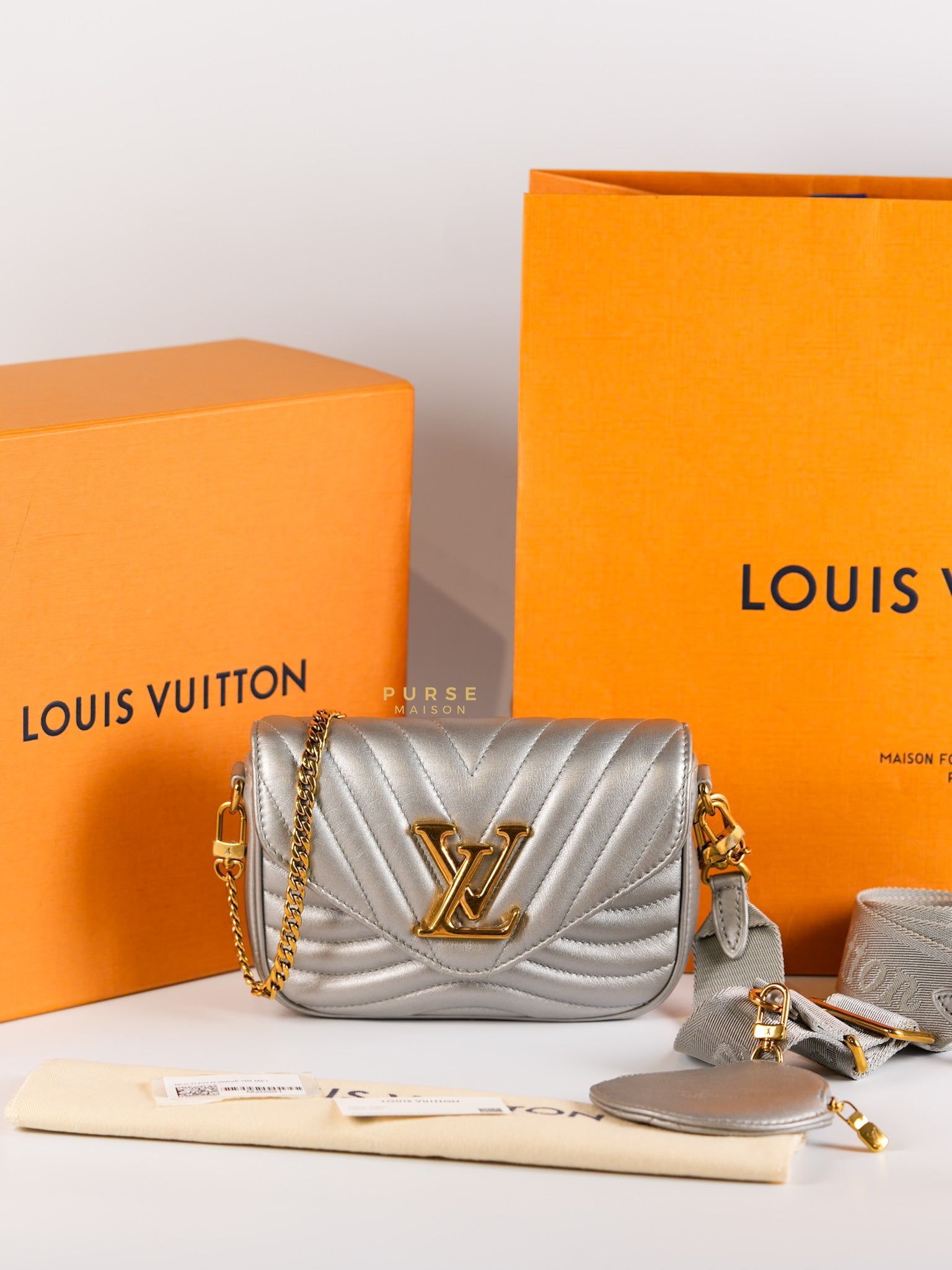 Multi Pochette New Wave Silvery Leather Gold Hardware(Microchip) | Purse Maison Luxury Bags Shop