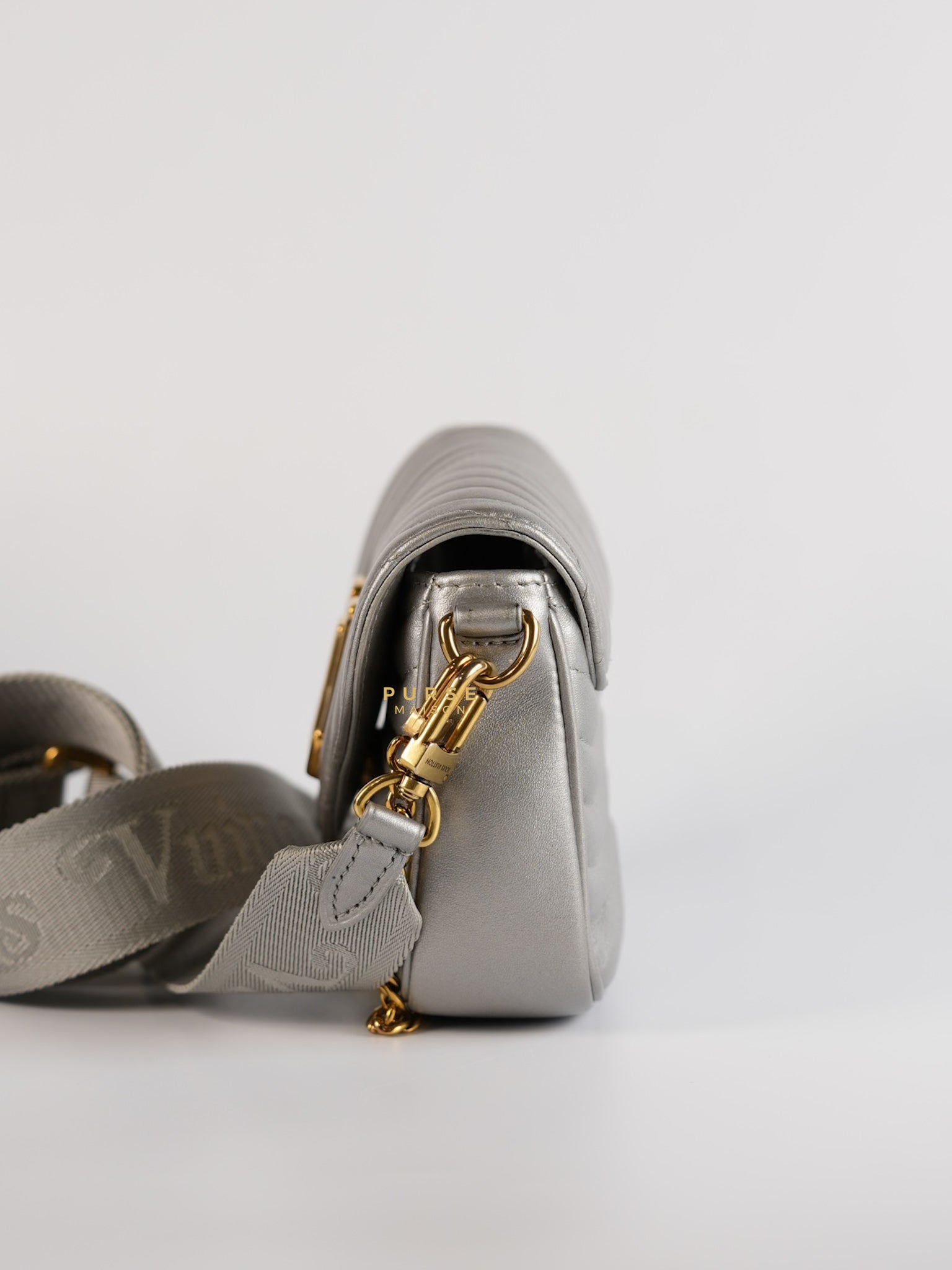 Multi Pochette New Wave Silvery Leather Gold Hardware(Microchip) | Purse Maison Luxury Bags Shop