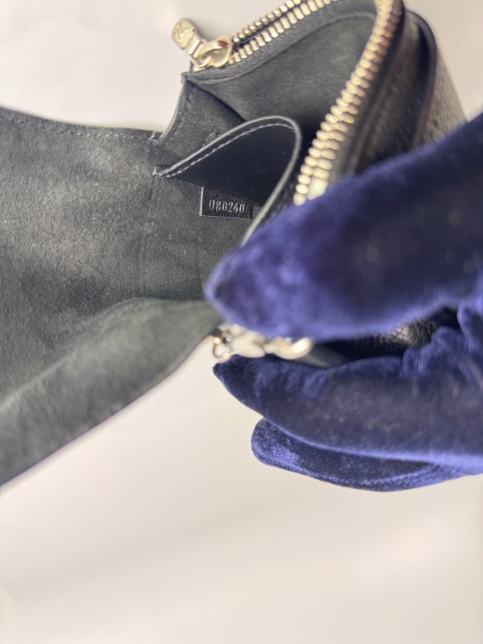 MyLockme Chain Bag in Grained Calfskin Leather (Date Code: UB0240) | Purse Maison Luxury Bags Shop