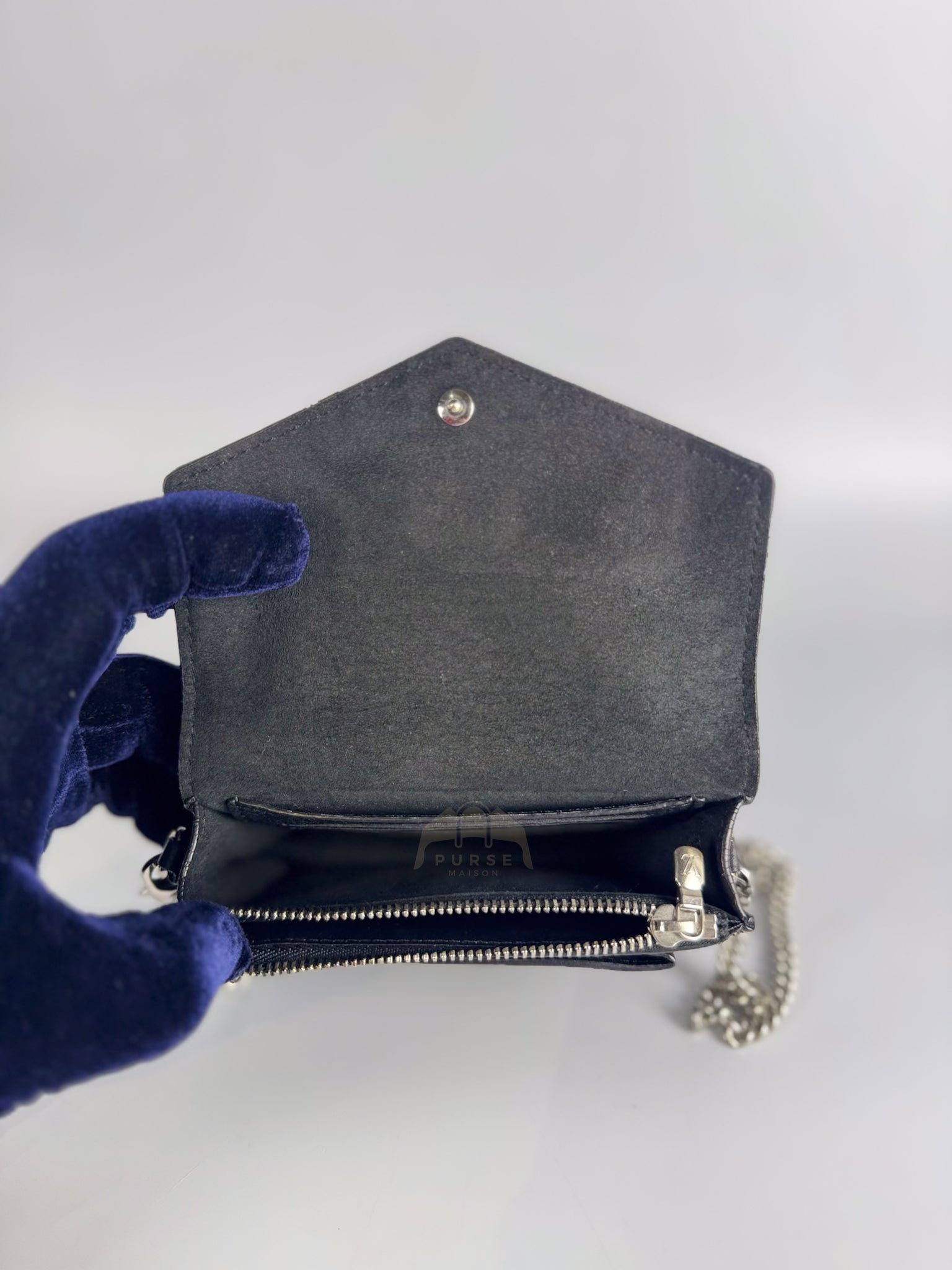 MyLockme Chain Bag in Grained Calfskin Leather (Date Code: UB0240) | Purse Maison Luxury Bags Shop