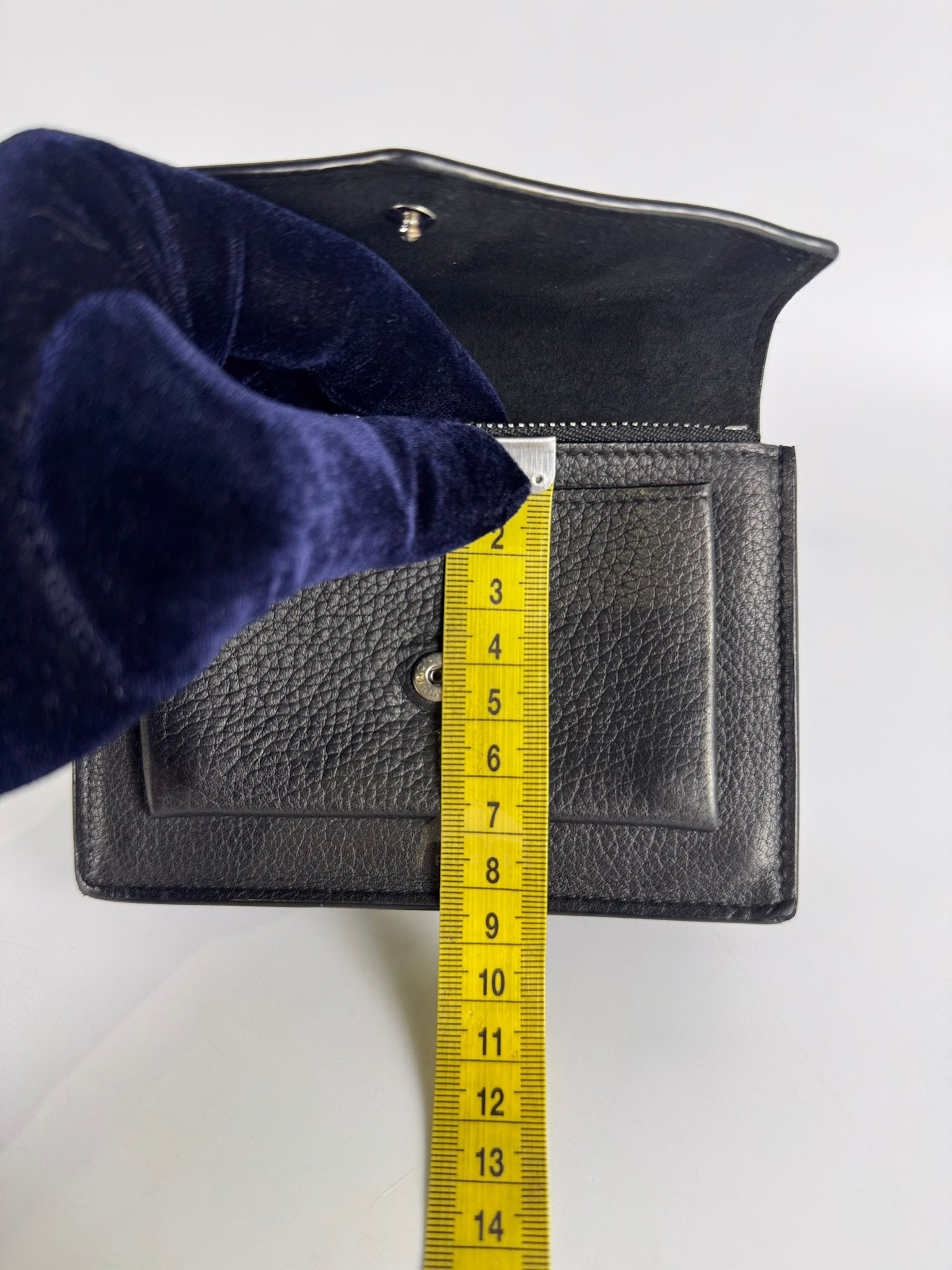 MyLockme Chain Bag in Grained Calfskin Leather (Date Code: UB0240) | Purse Maison Luxury Bags Shop