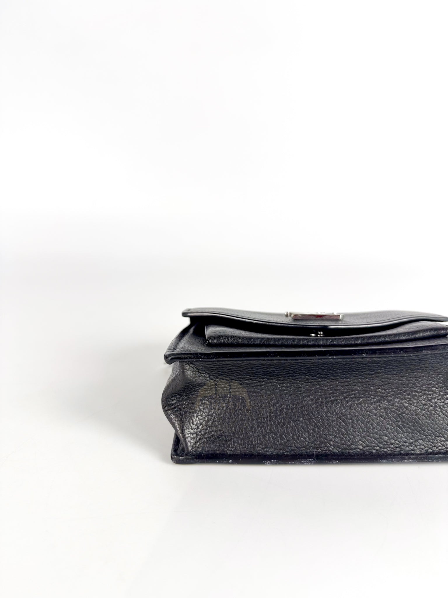 MyLockme Chain Bag in Grained Calfskin Leather (Date Code: UB0240) | Purse Maison Luxury Bags Shop