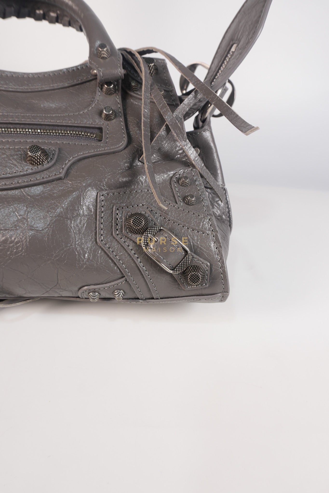 Neo Cagole Arena XS in Dark Grey Agneau Leather | Purse Maison Luxury Bags Shop