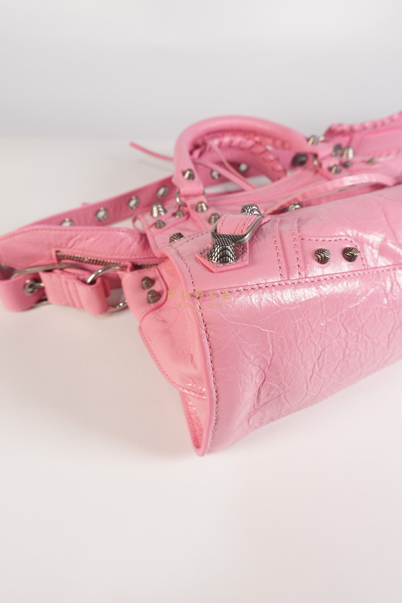 Neo Cagole Arena XS in Sweet Pink Agneau Leather | Purse Maison Luxury Bags Shop