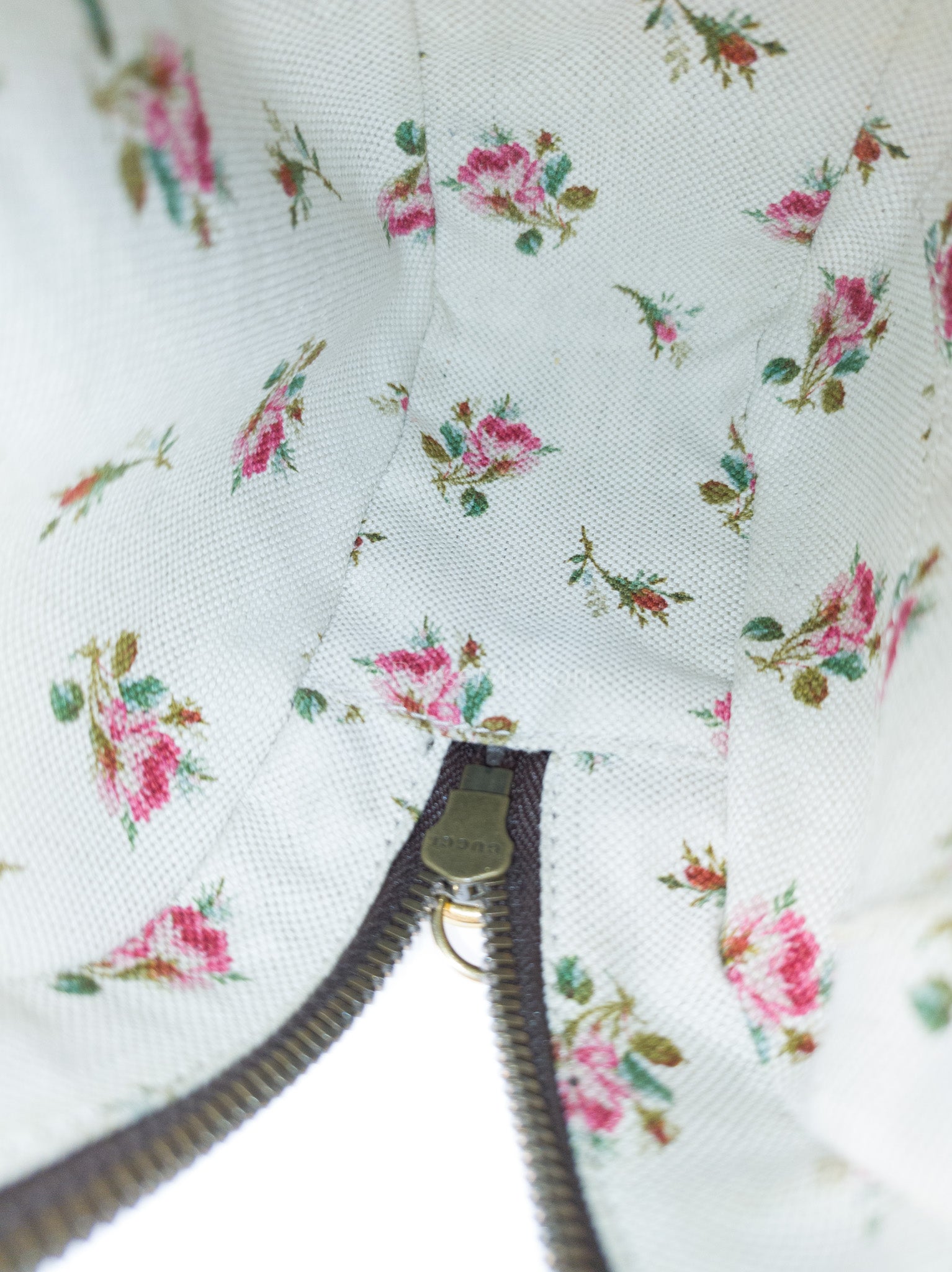 Neo Vintage Camera Bag in Supreme Monogram Canvas Crossbody Bag | Purse Maison Luxury Bags Shop