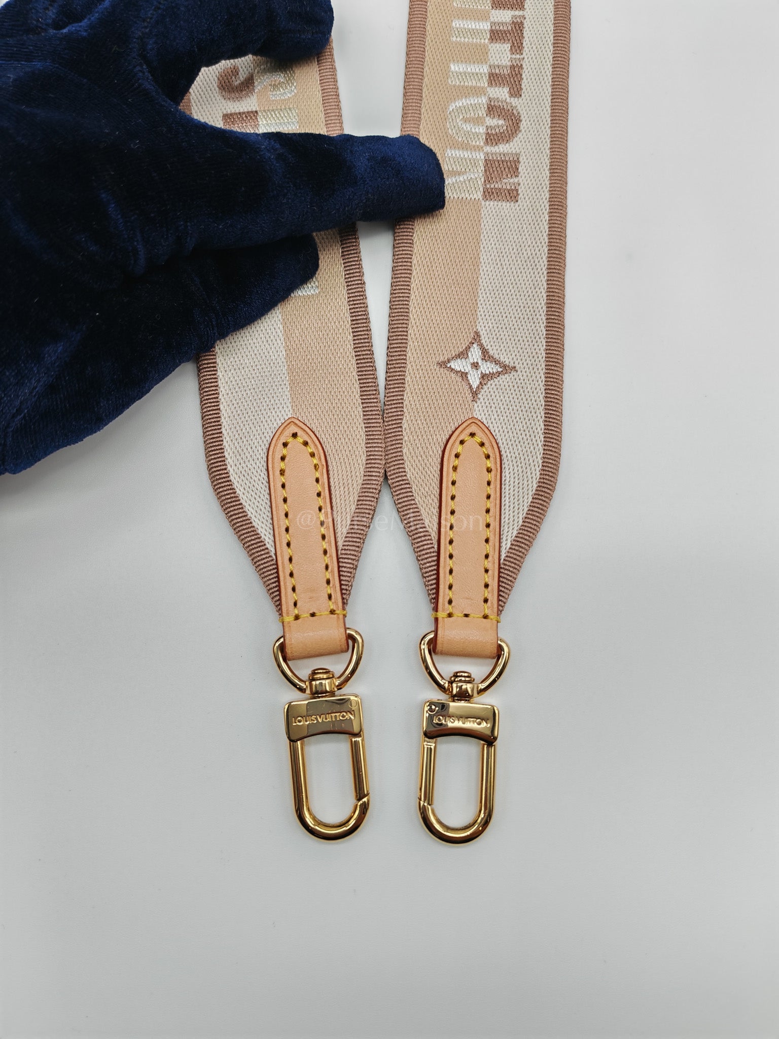 Neverfull BB in Monogram Canvas Crossbody Bag (Microchip) | Purse Maison Luxury Bags Shop