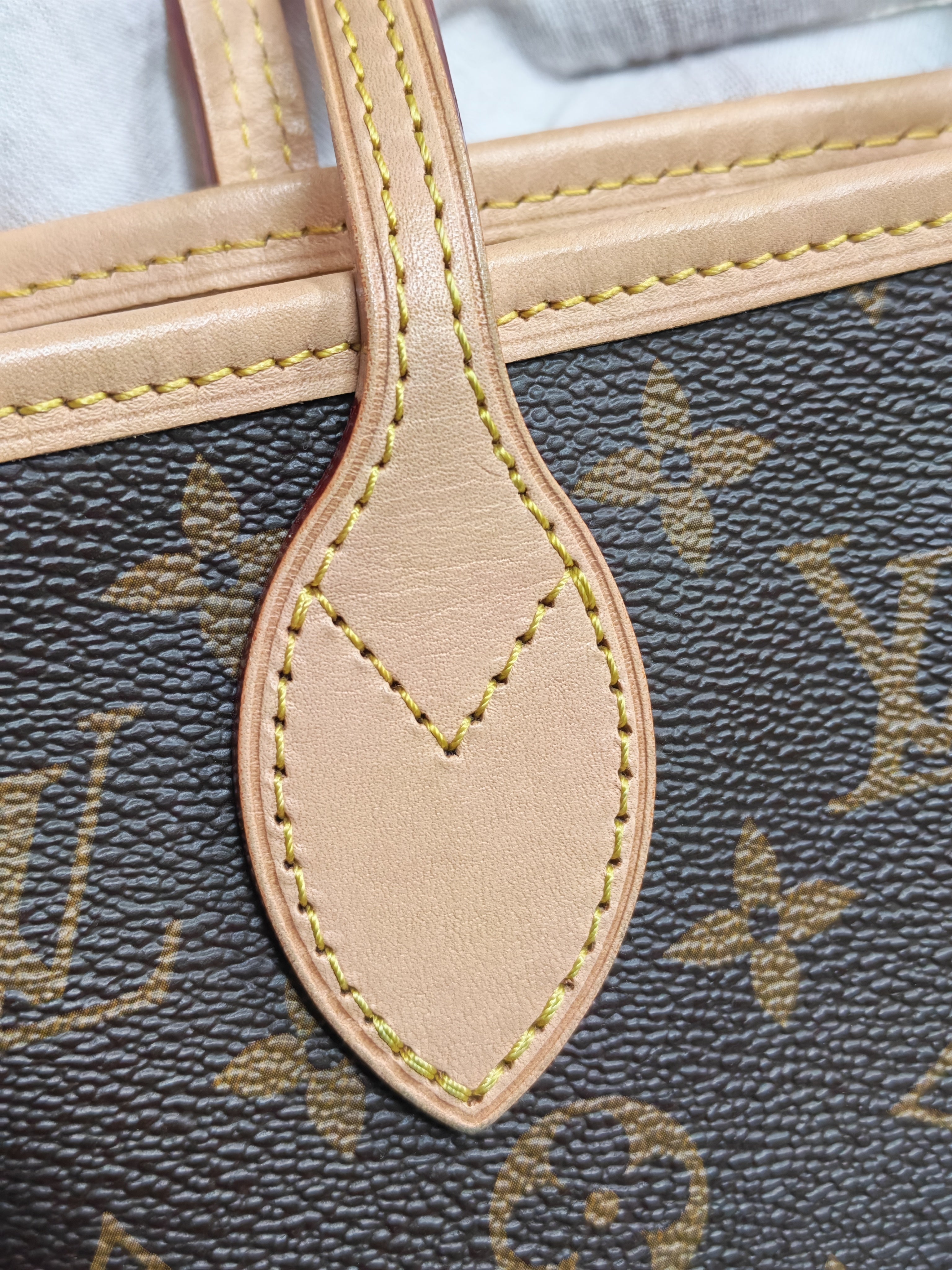 Neverfull BB in Monogram Canvas Crossbody Bag (Microchip) | Purse Maison Luxury Bags Shop