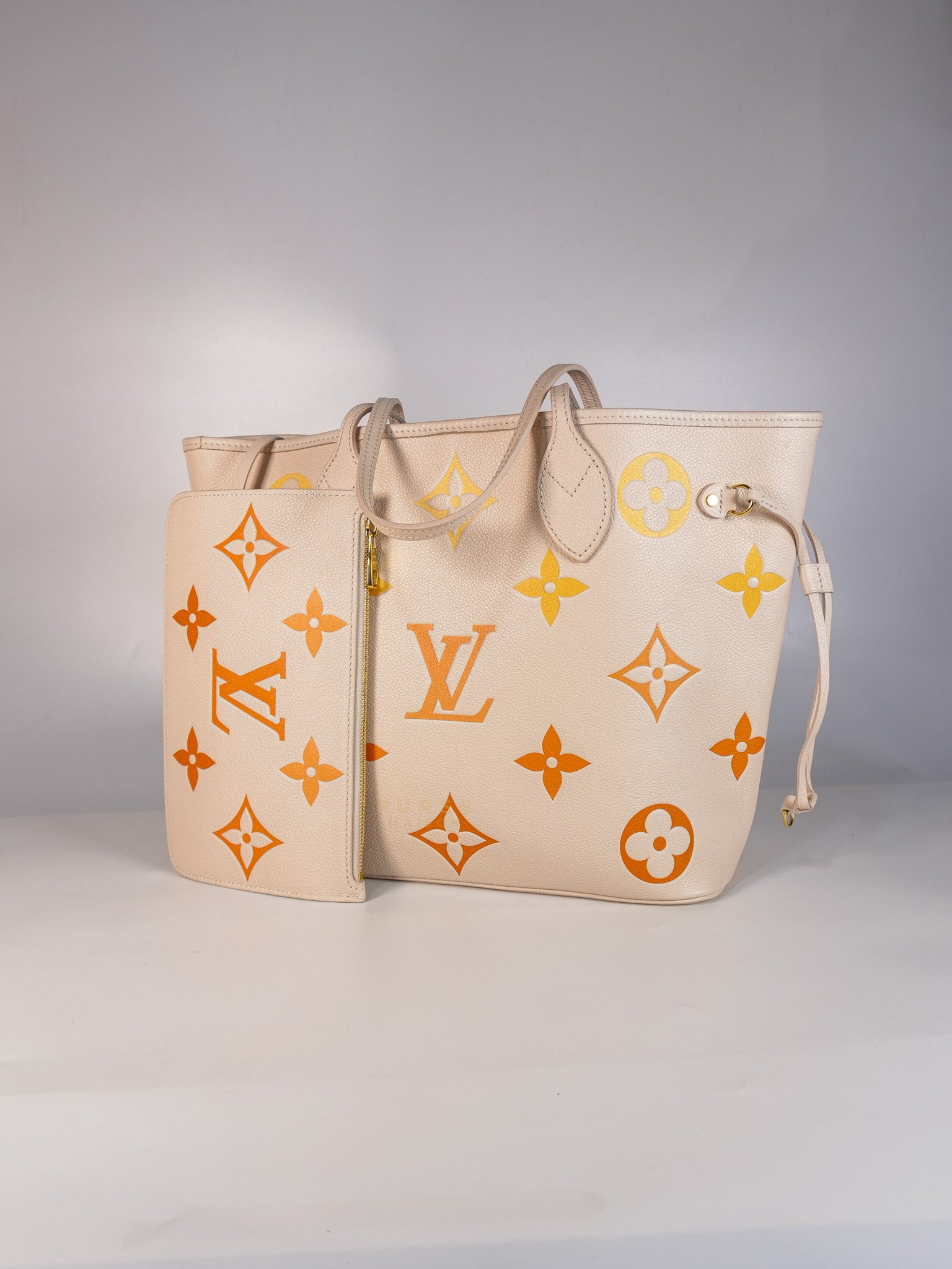 Neverfull MM Cream Monogram Empreinte Leather(Microchip) | Purse Maison Luxury Bags Shop